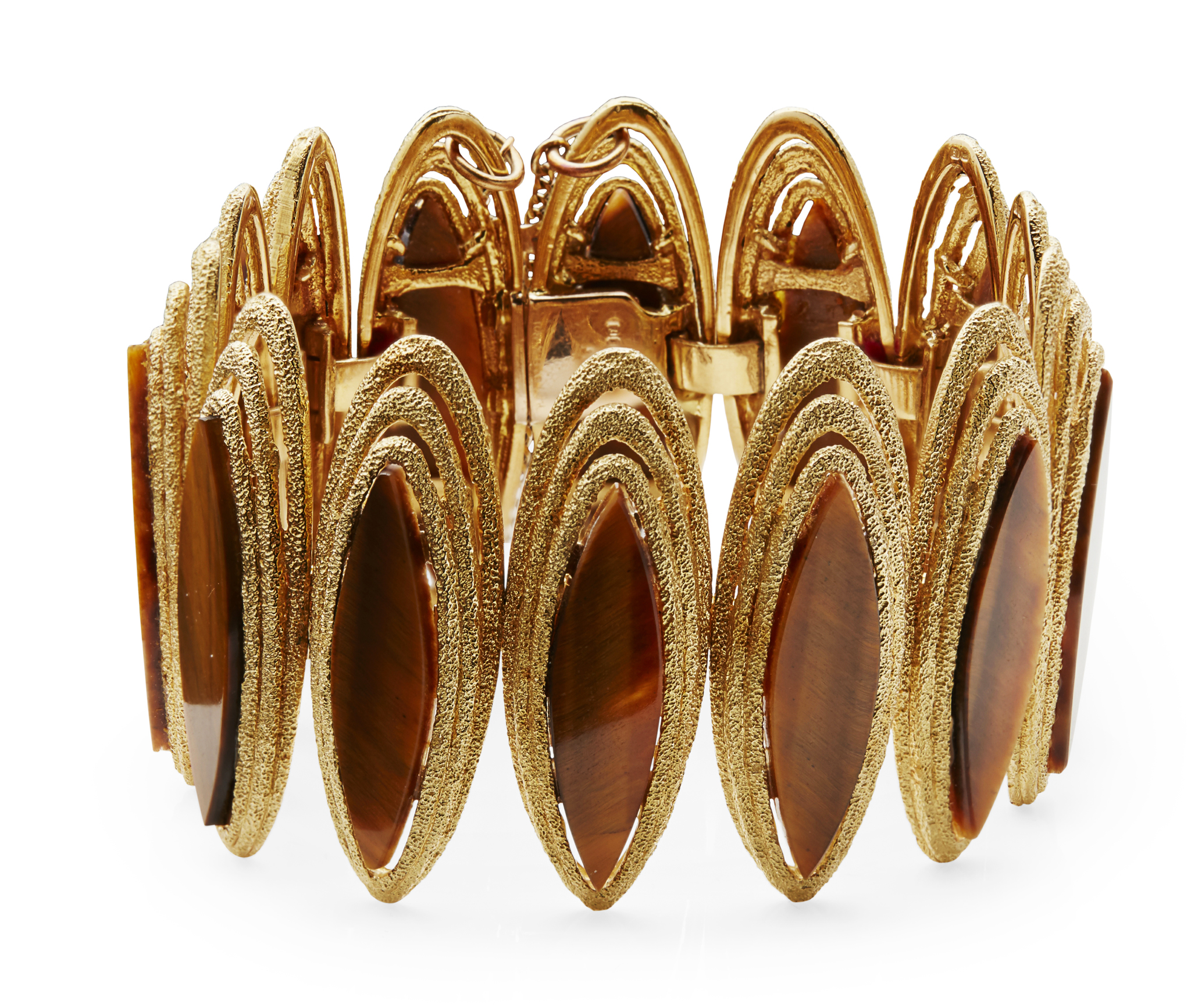 KUTCHINSKY - A 1970s 18ct gold and tigers eye set bracelet