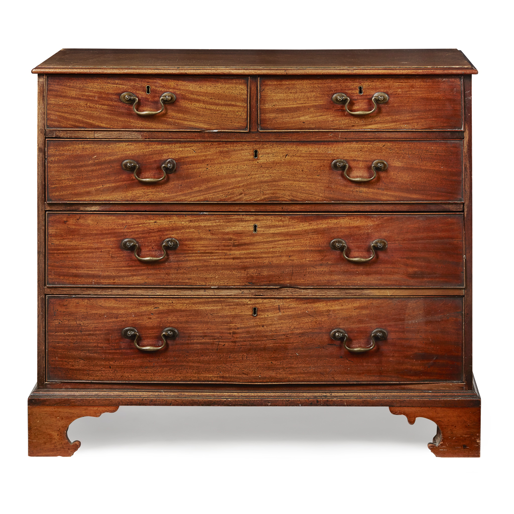 GEORGE III MAHOGANY CHEST OF DRAWERS