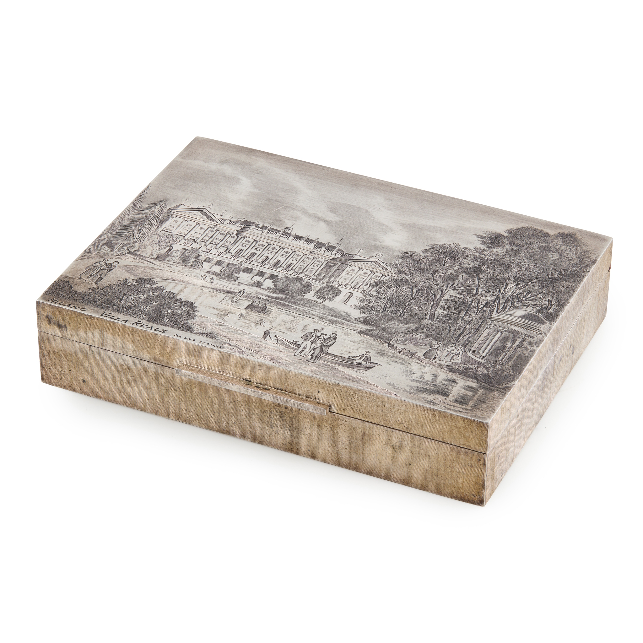AN EARLY 20TH CENTURY ITALIAN BOX