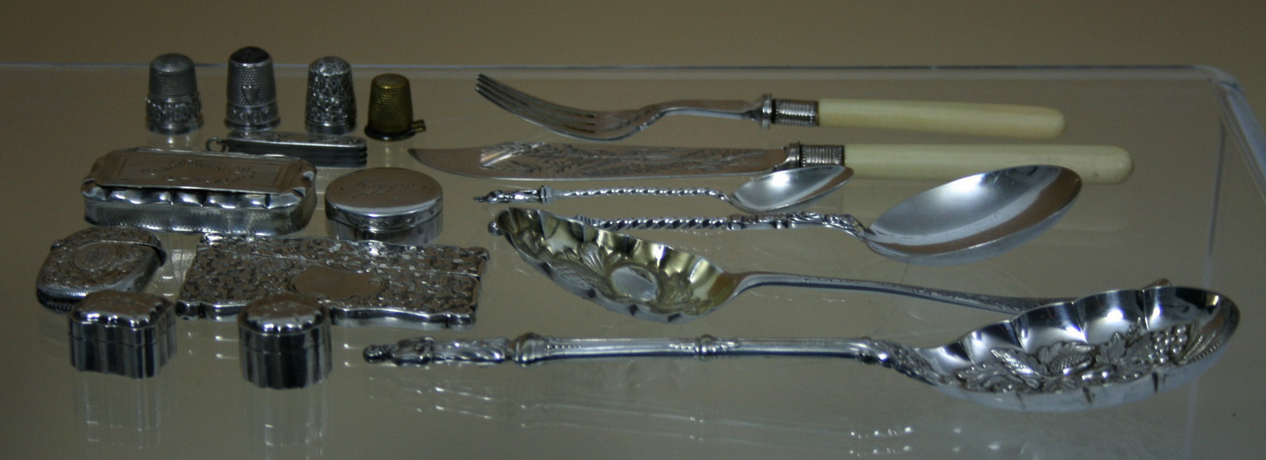 A miscellaneous group of silver items to include