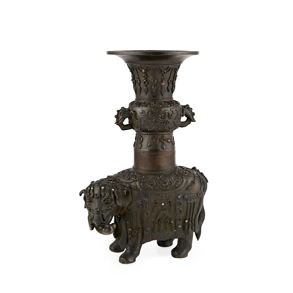 IMPRESSIVE HARDSTONE-EMBELLISHED BRONZE 'ELEPHANT' CENSER