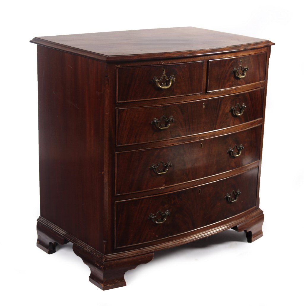 GEORGIAN STYLE MAHOGANY BOWFRONT CHEST