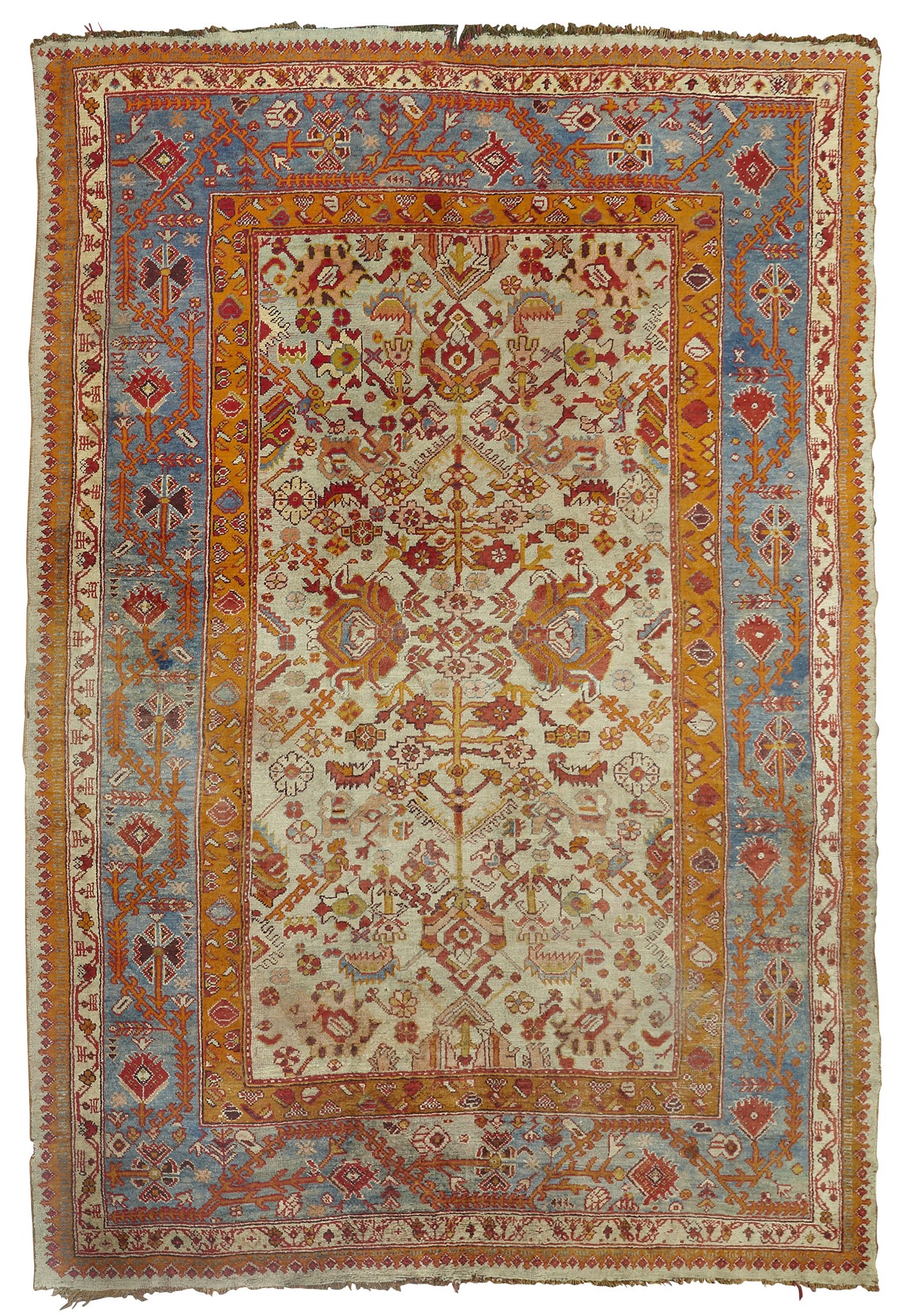 USHAK CARPET