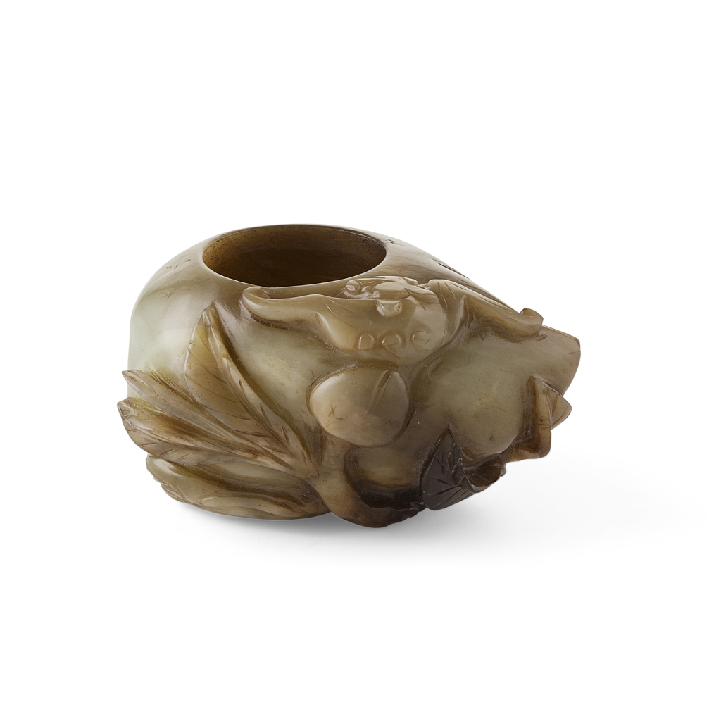 CARVED HARDSTONE PEACH-FORM BRUSHWASHER