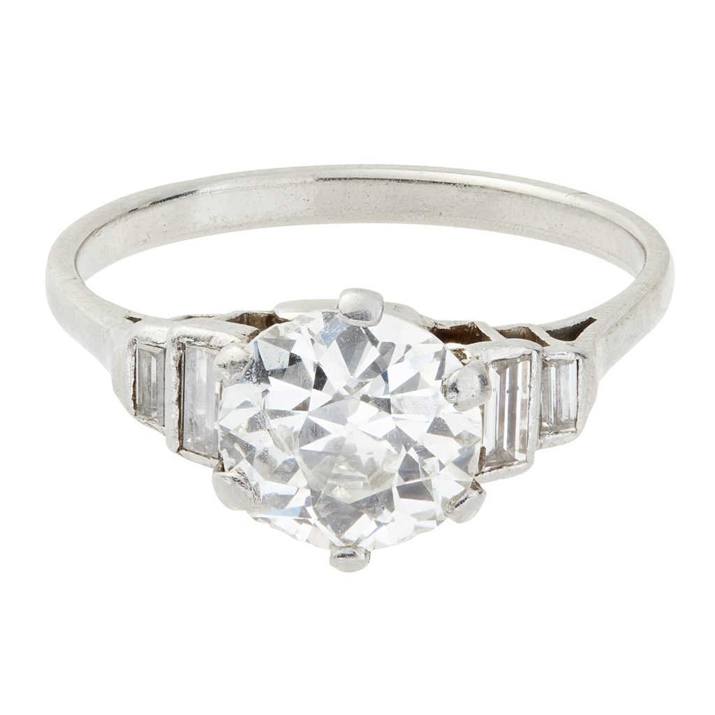 A 1940s single stone diamond set ring