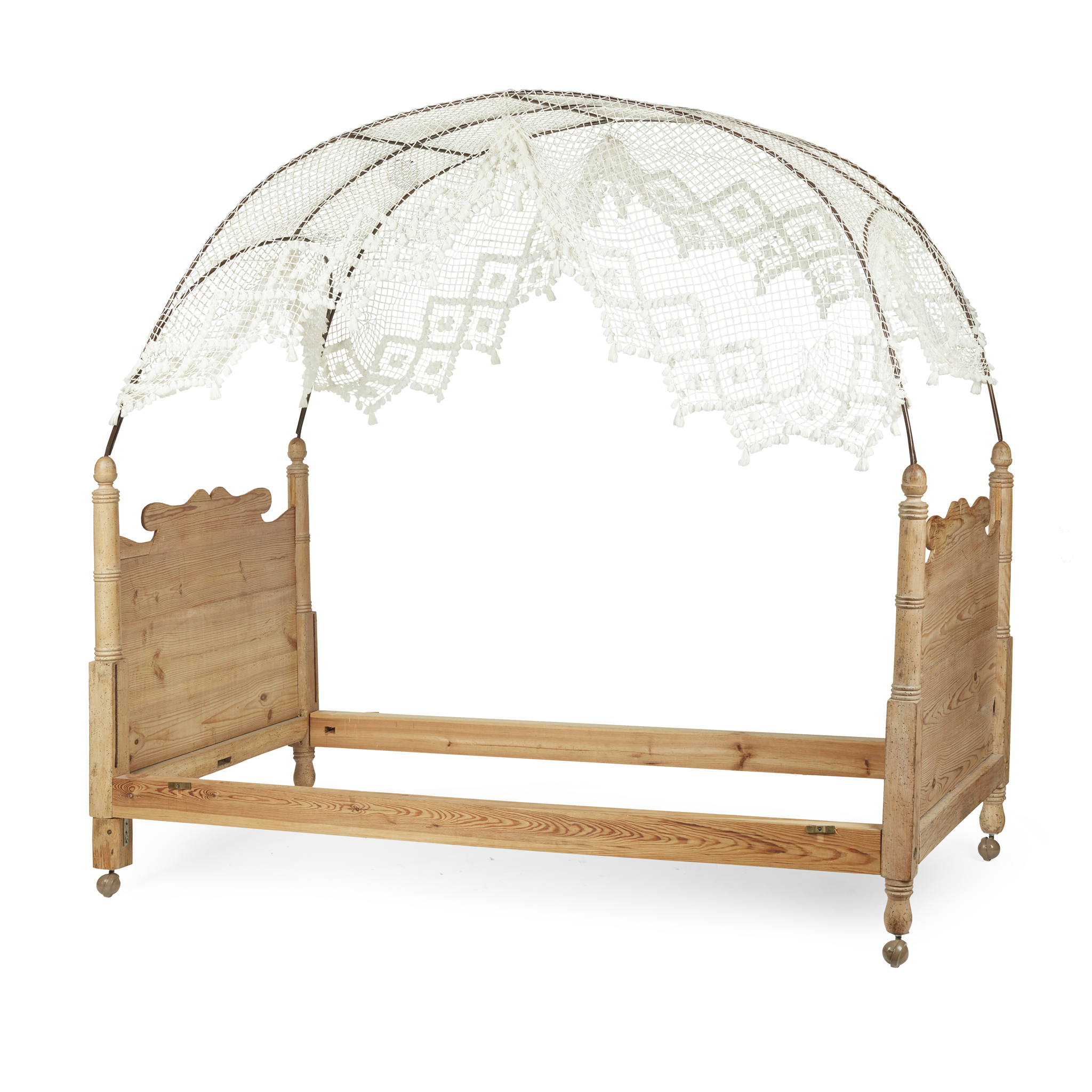 SCANDINAVIAN STRIPPED PINE SINGLE CANOPY BED