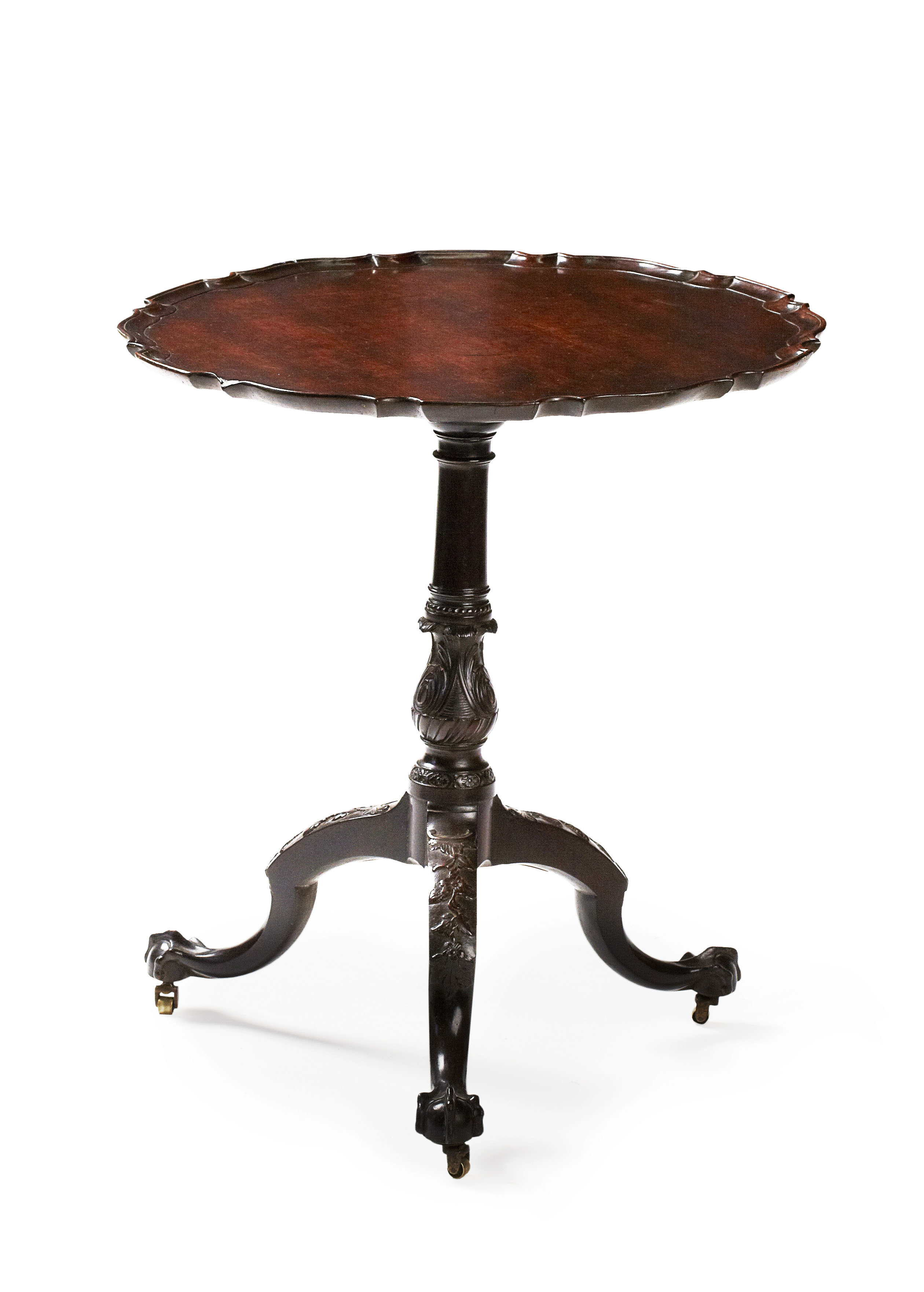 GOOD IRISH GEORGE III MAHOGANY PIECRUST TILT TOP TEA TABLE