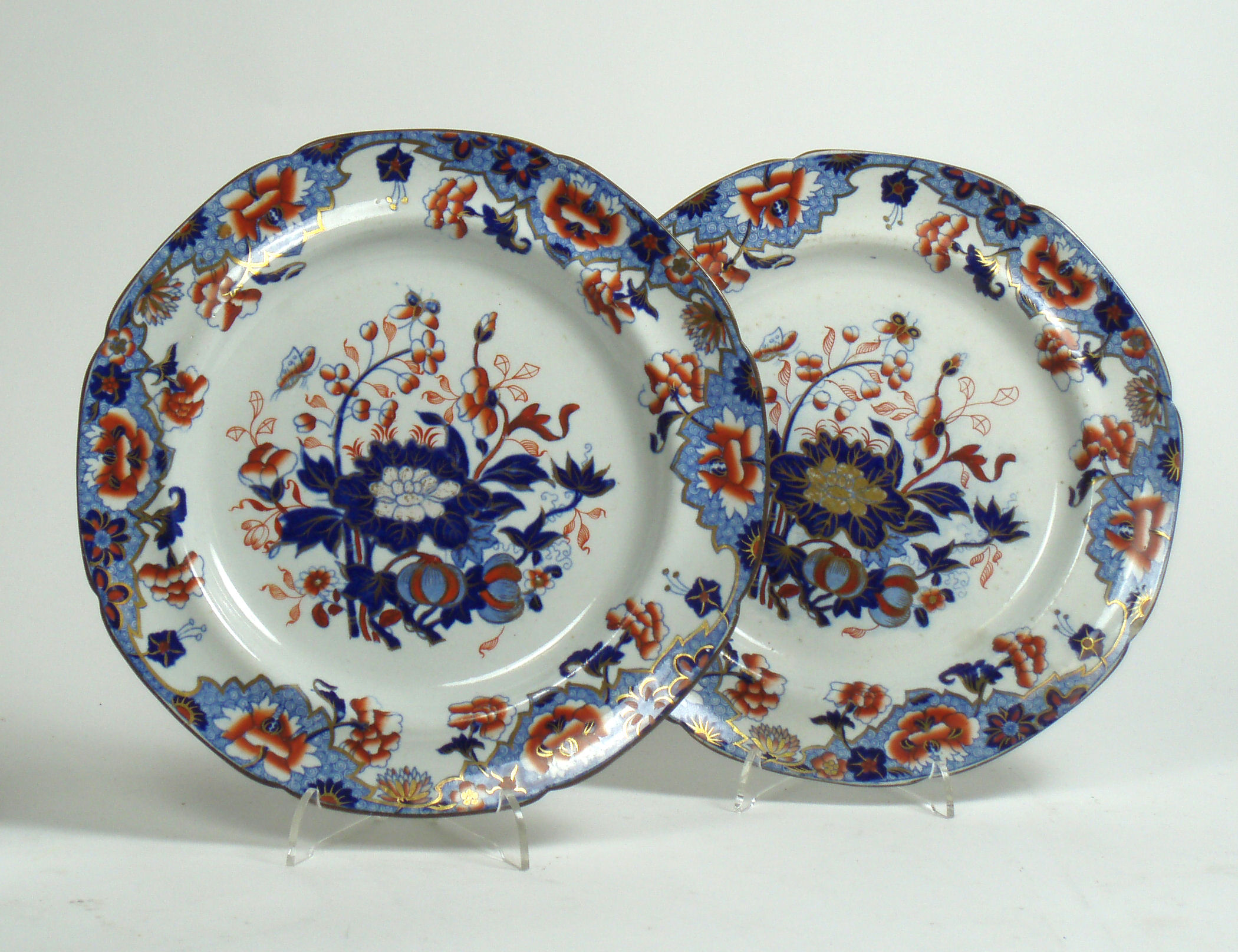 An early 19th century Spodes Newstone part dinner service