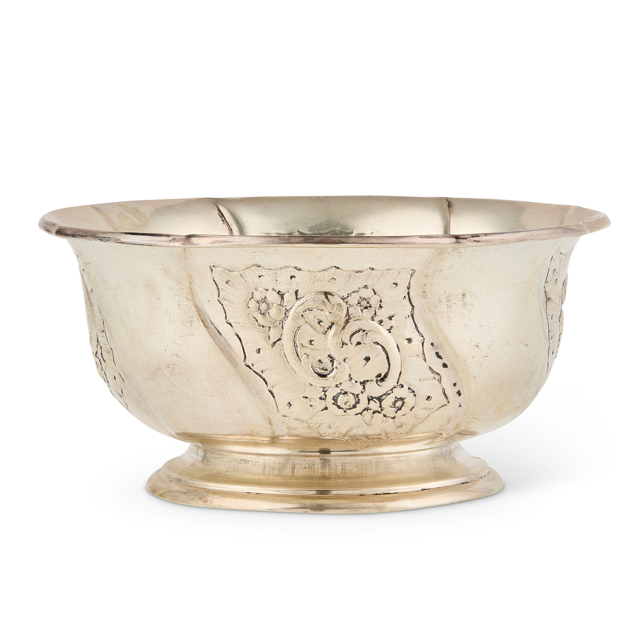 AN EARLY 20TH CENTURY DANISH BOWL