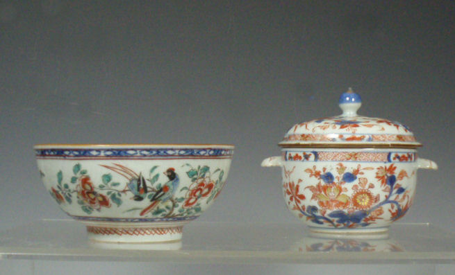 An 18th century Chinese Imari circular bowl and cover