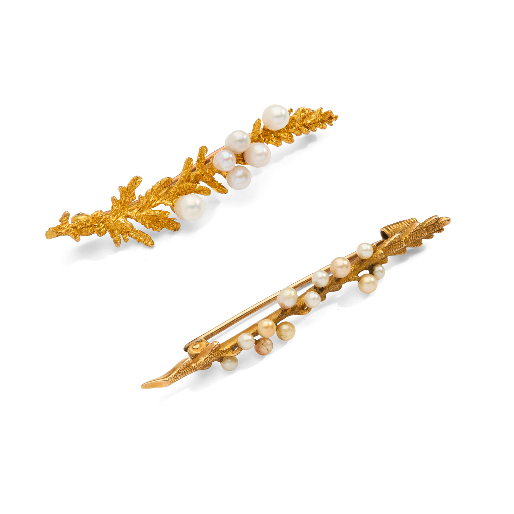 CAIRNCROSS OF PERTH: TWO 9CT GOLD SCOTTISH FRESHWATER PEARL 'HEATHER' BROOCHES