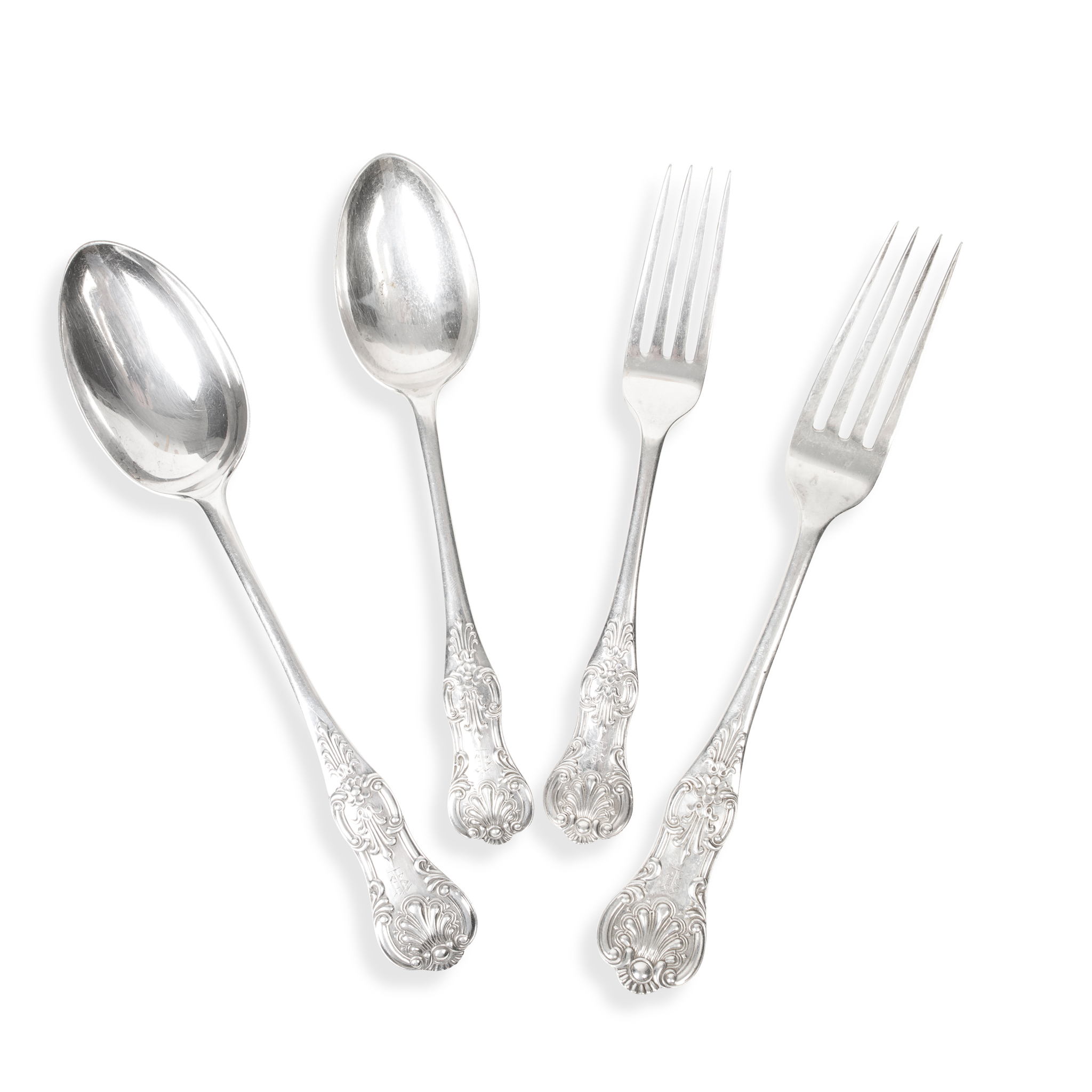 A SUITE OF EDWARDIAN SINGLE STRUCK QUEEN'S PATTERN FLATWARE