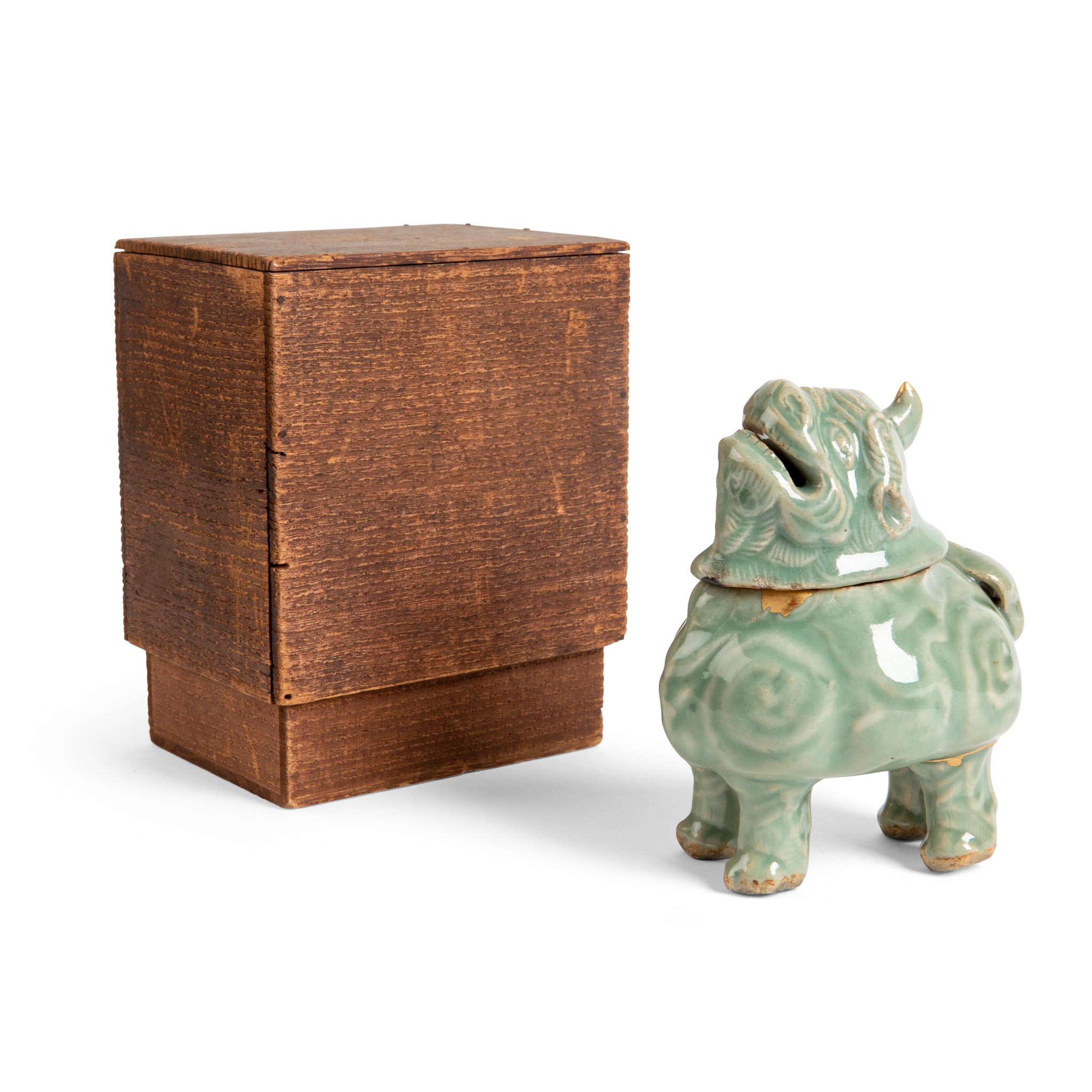 LONGQUAN CELADON-GLAZED 'LUDUAN' INCENSE BURNER