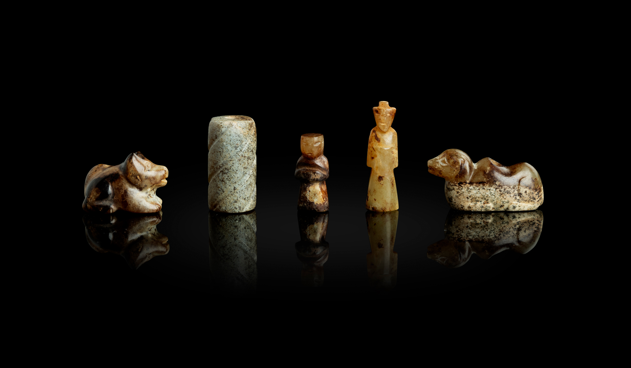 GROUP OF FIVE SMALL JADE CARVINGS