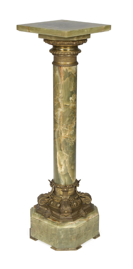 A Victorian green onyx sculpture pedestal