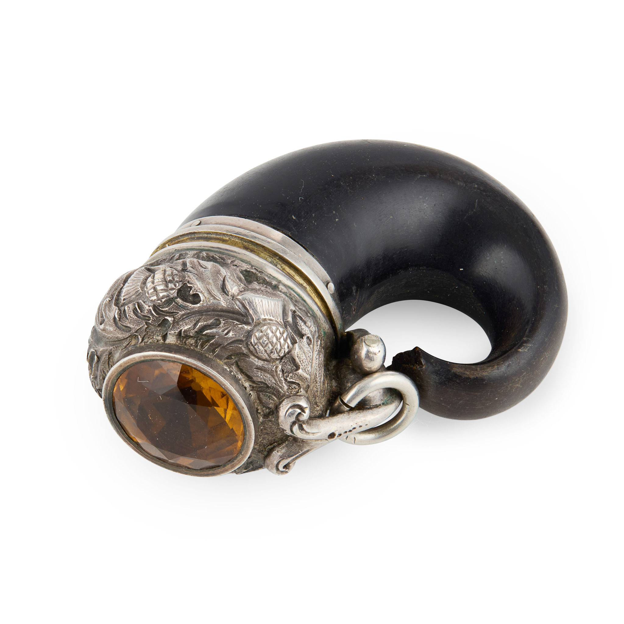 A VICTORIAN MINIATURE CURLY HORN VINAIGRETTE