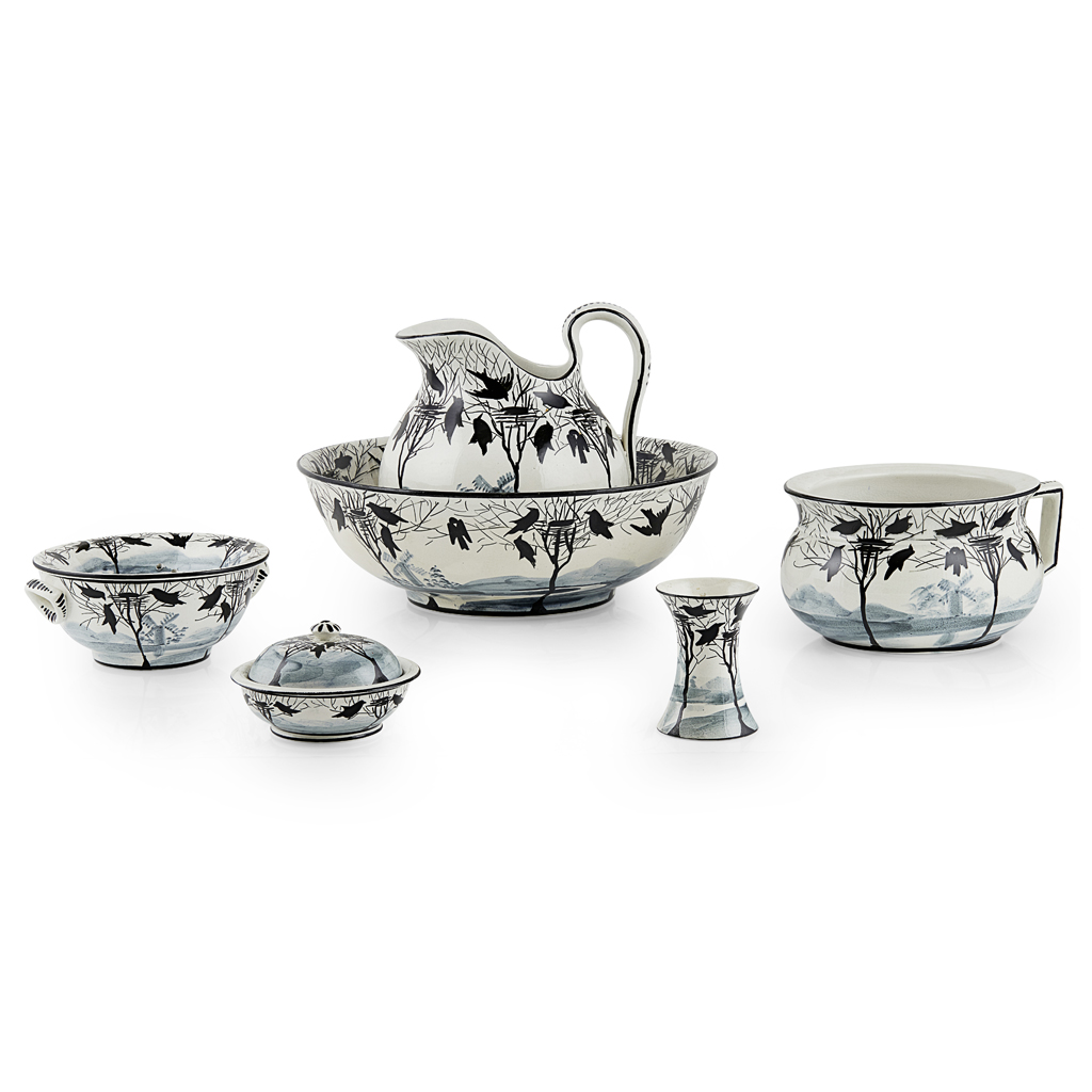 A WEMYSS WARE 'EARLSHALL' TOILET SET