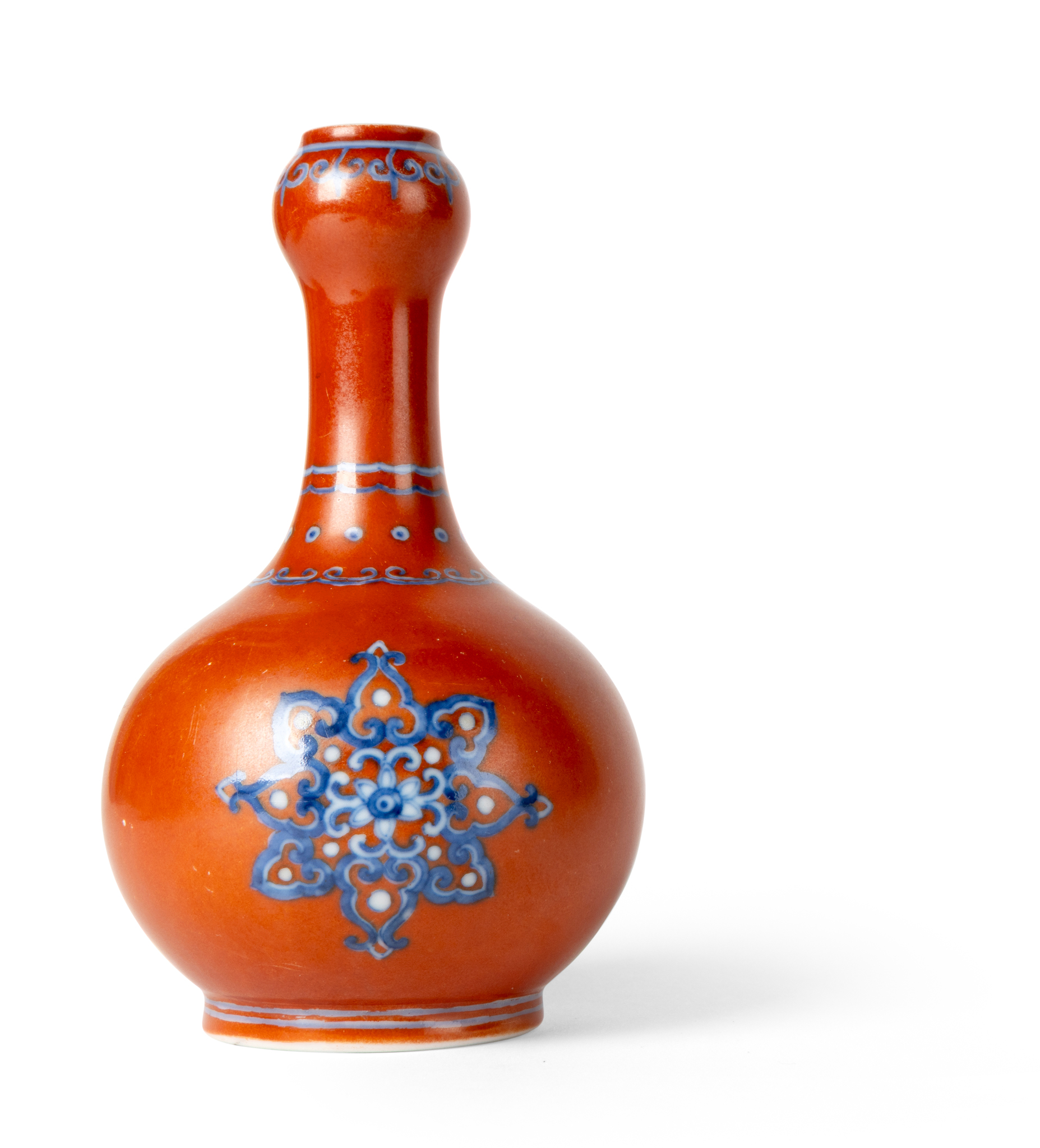 CHINESE IRON-RED AND UNDERGLAZE-BLUE GARLIC-HEAD VASE