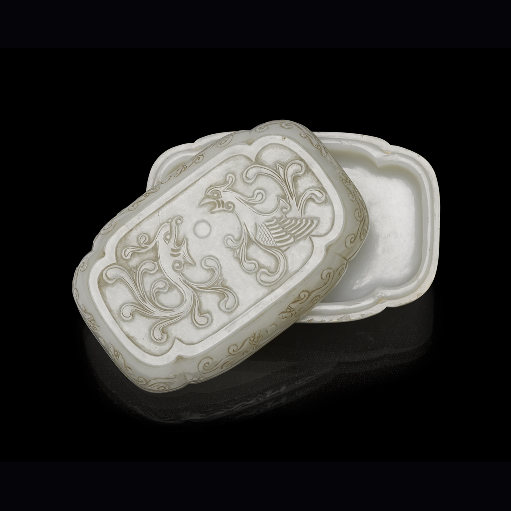 CARVED WHITE JADE 'FENGHUANG' COVERED BOX