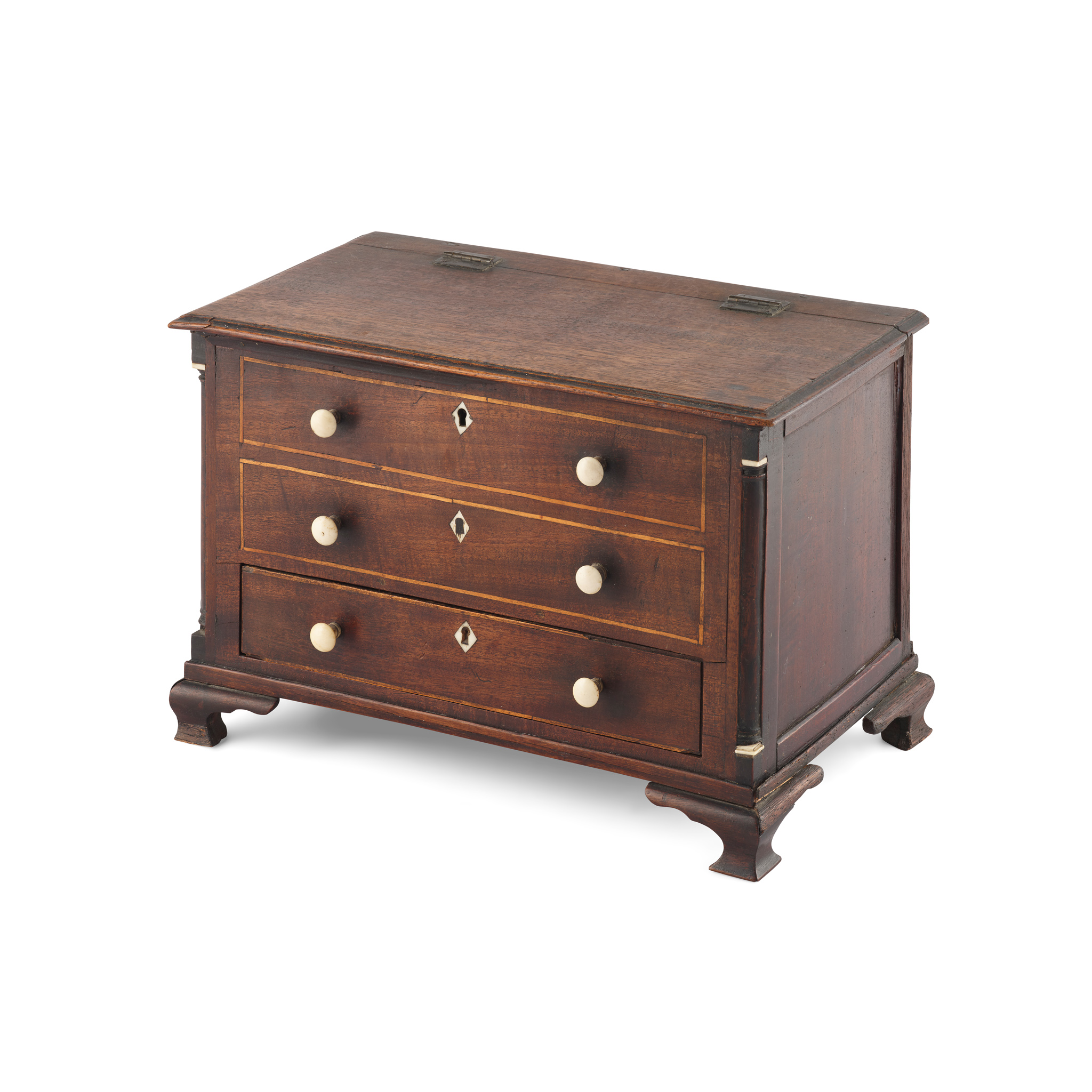 GEORGE III JEWELLERY BOX, IN THE FORM OF A MINIATURE 'LANCASHIRE' CHEST