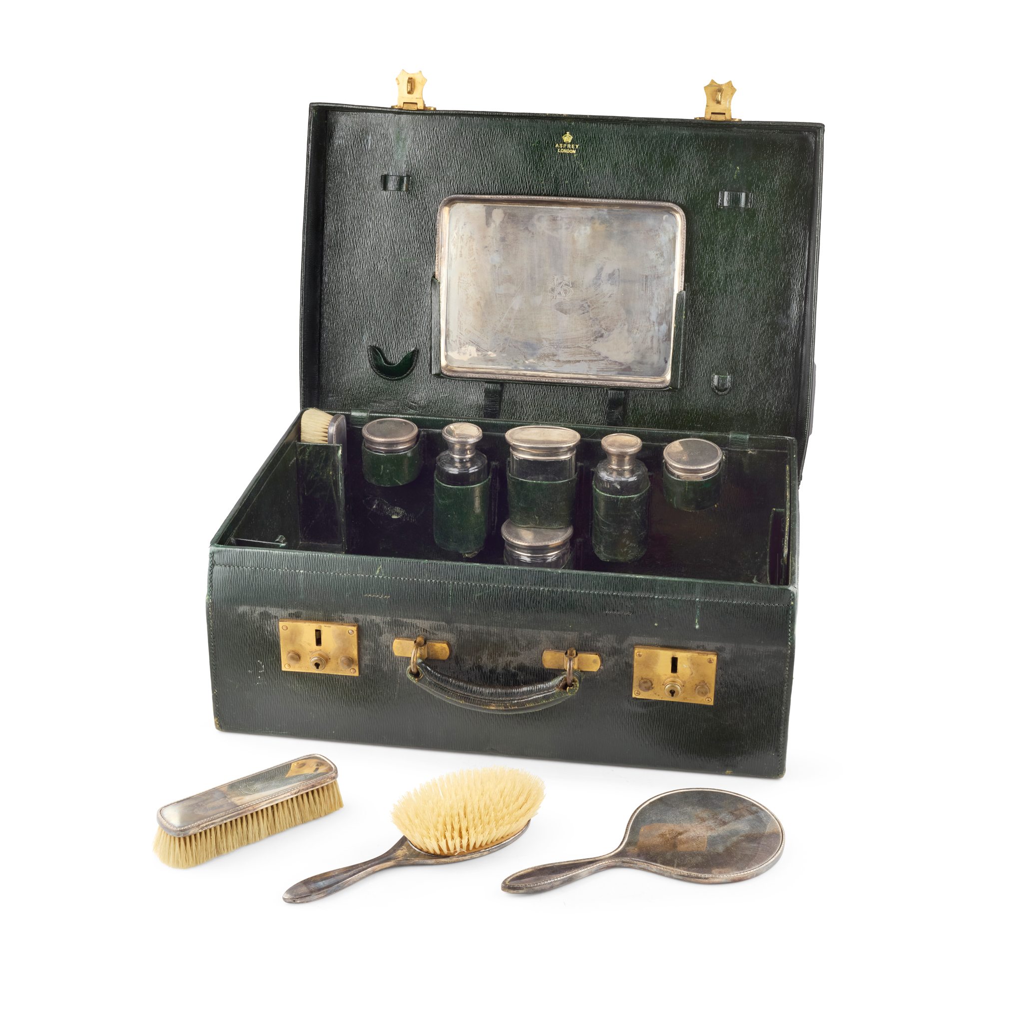 A GEORGE V TRAVELLING VANITY CASE