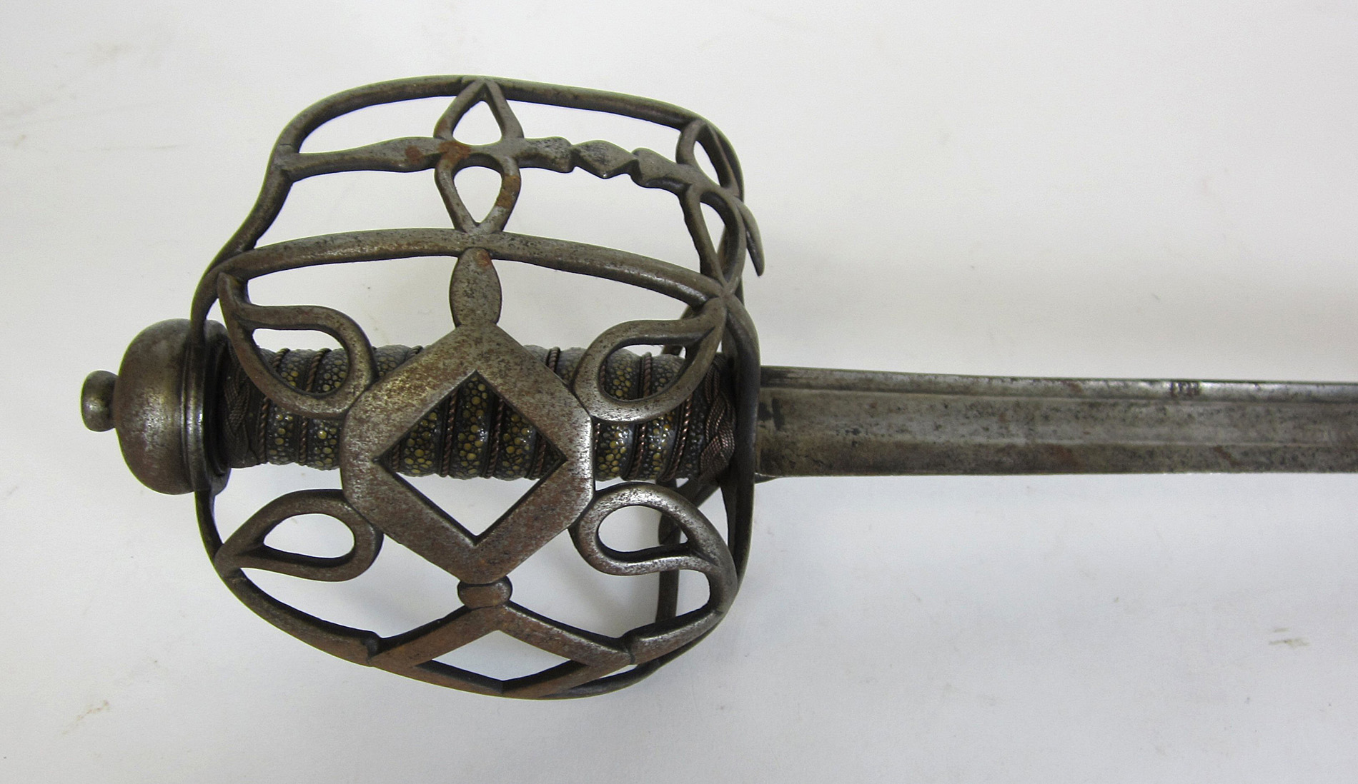 ENGLISH CAVALRY HALF BASKET HILT BACKSWORD