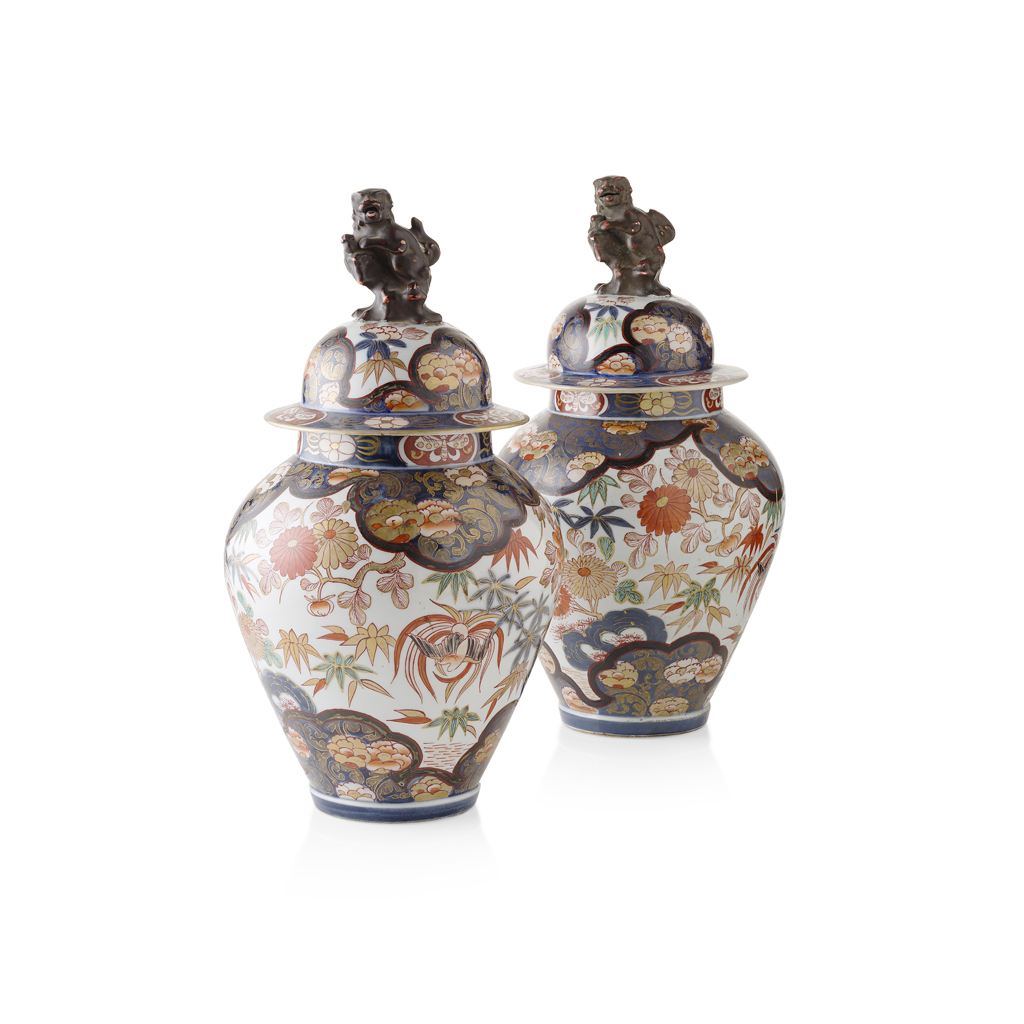 PAIR OF SAMSON IMARI COVERED JARS