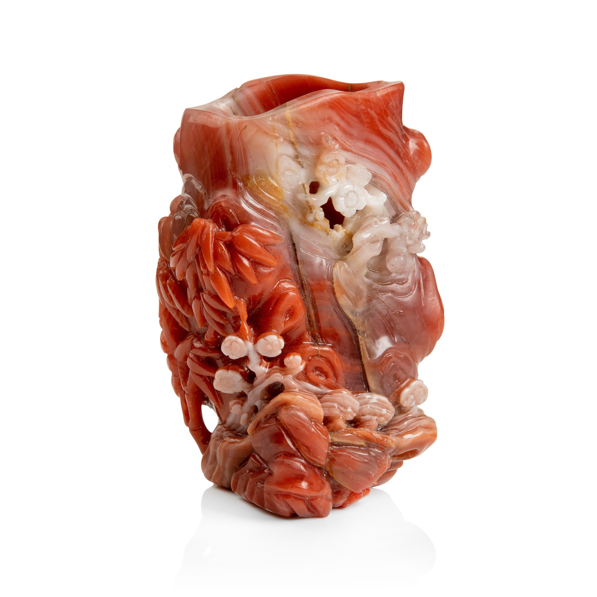 RED AND WHITE CRNELIAN AGAT 'TREE TRUNK' VASE