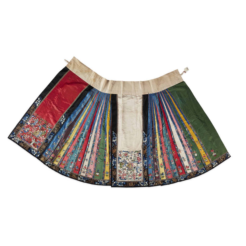 SILK EMBROIDERED PLEATED SKIRT