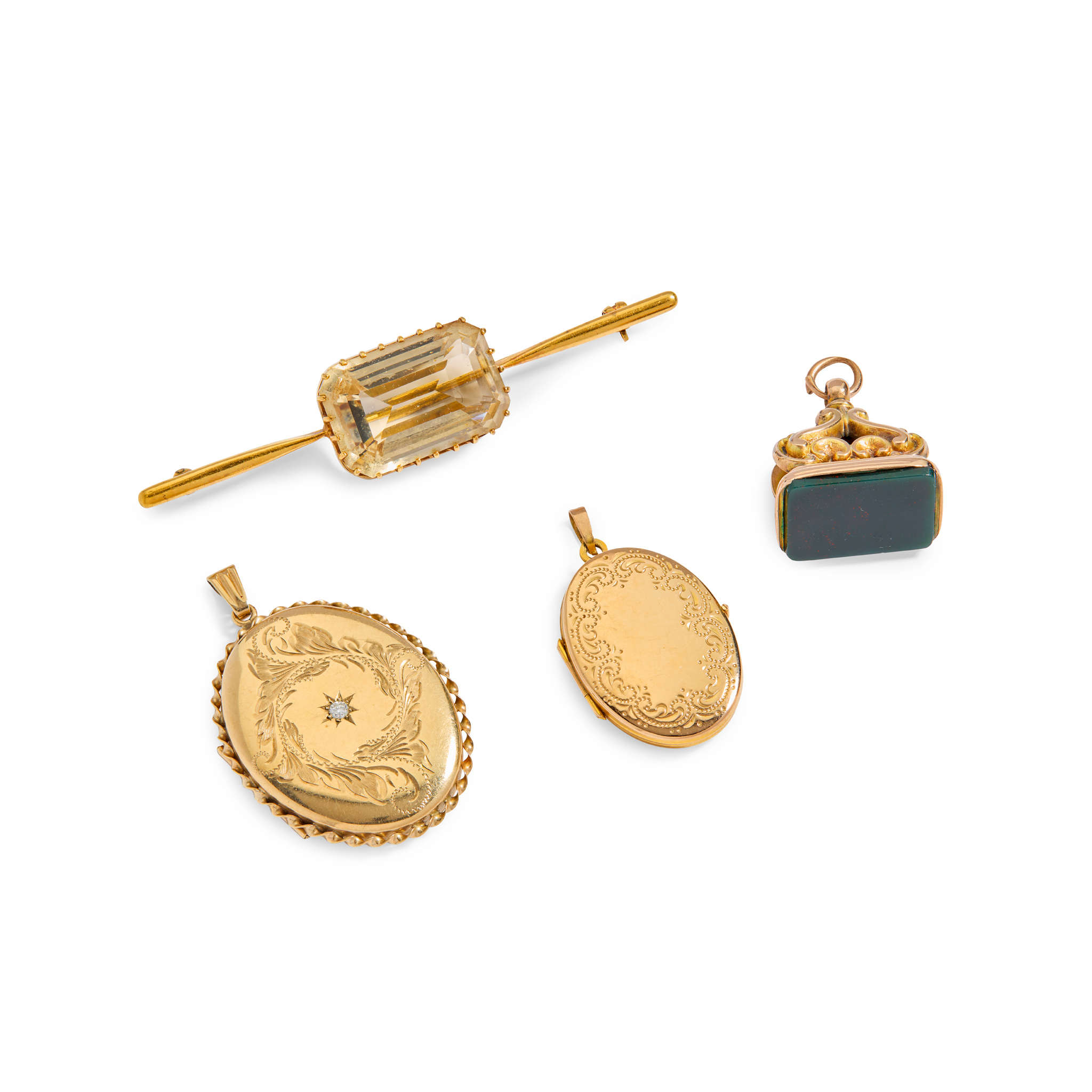 A selection of jewellery