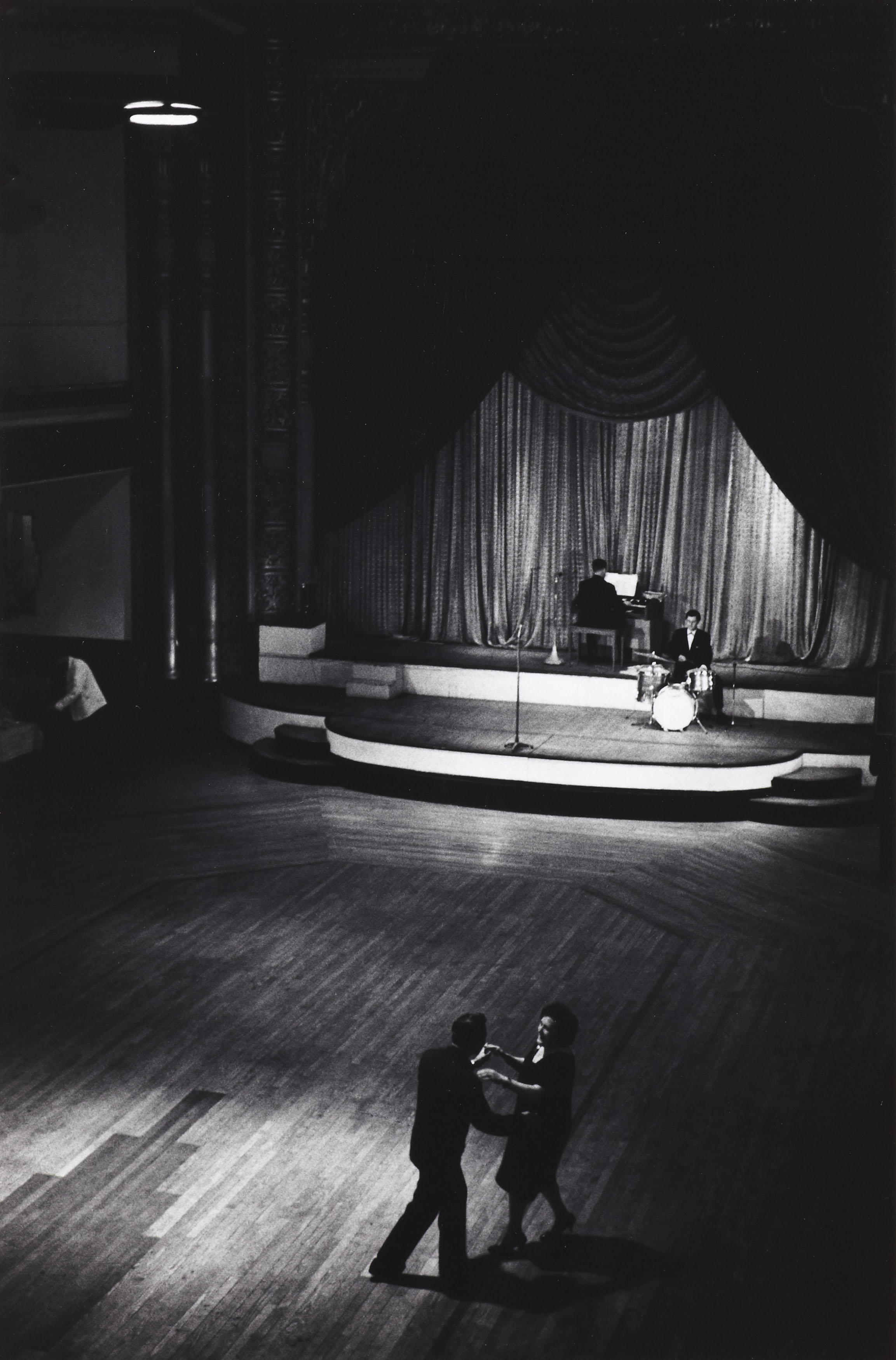 TONY RAY-JONES (BRITISH 1941-1972)