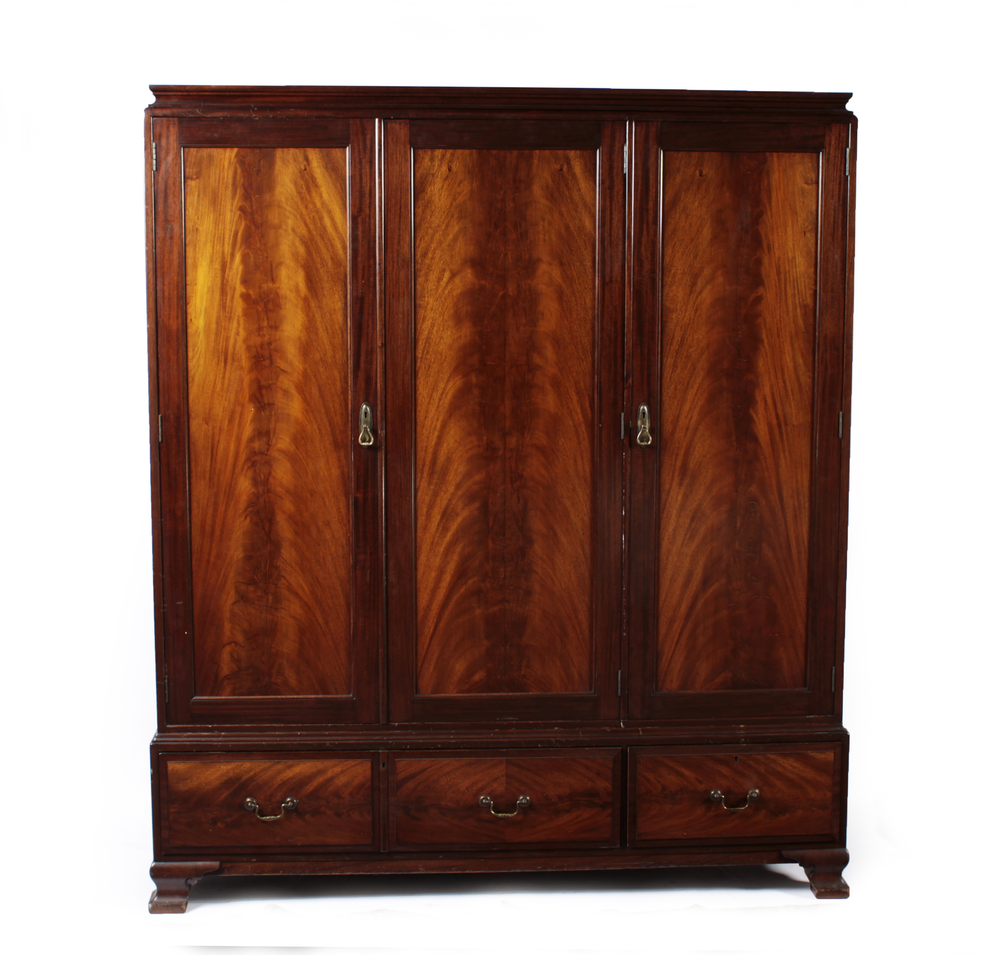 MAHOGANY BEDROOM SUITE BY WHYTOCK & REID, EDINBURGH