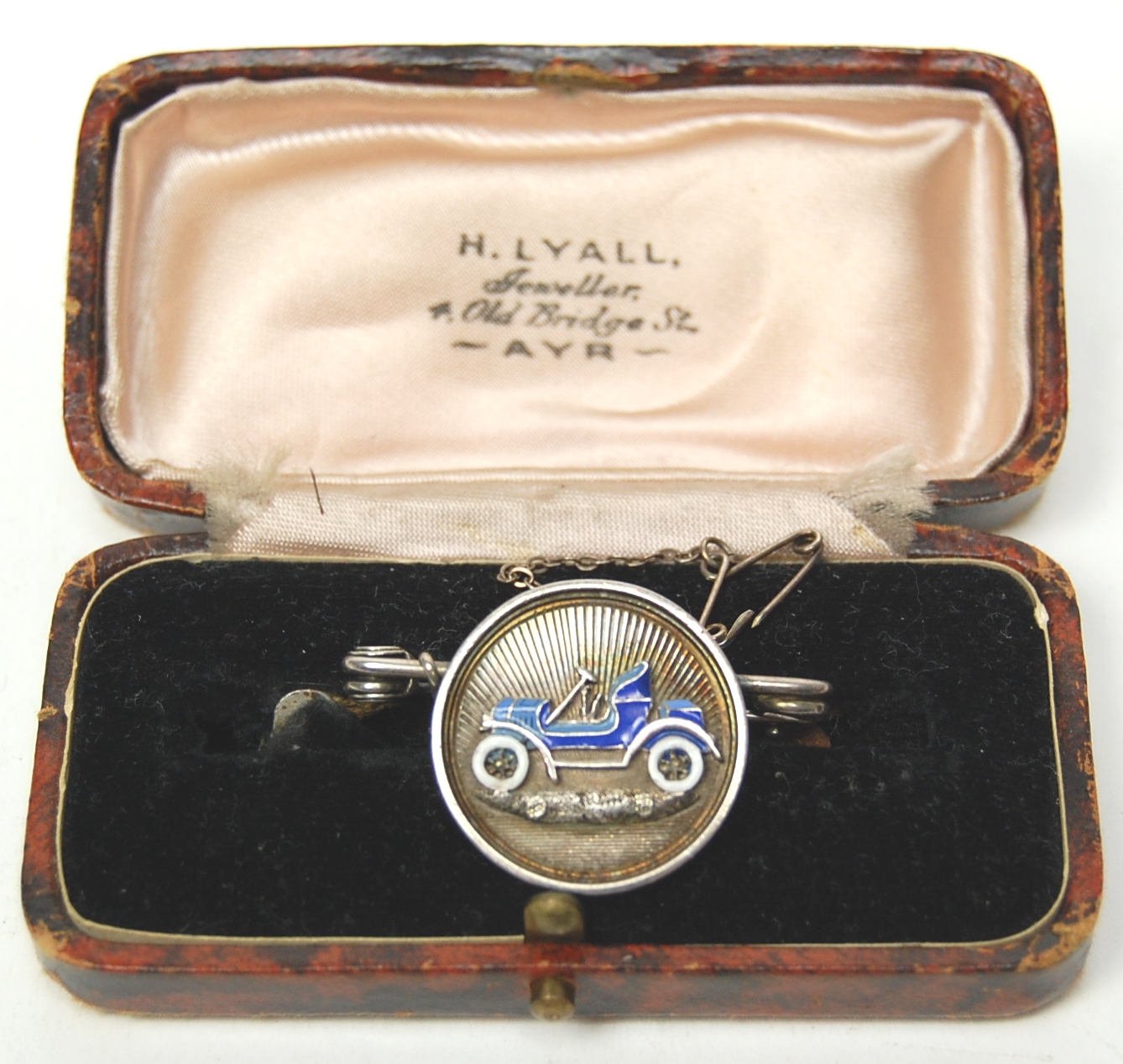 MOTORING INTEREST - A pin badge