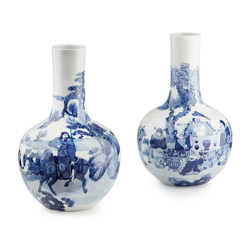 PAIR OF CHINESE BLUE AND WHITE BOTTLE VASES