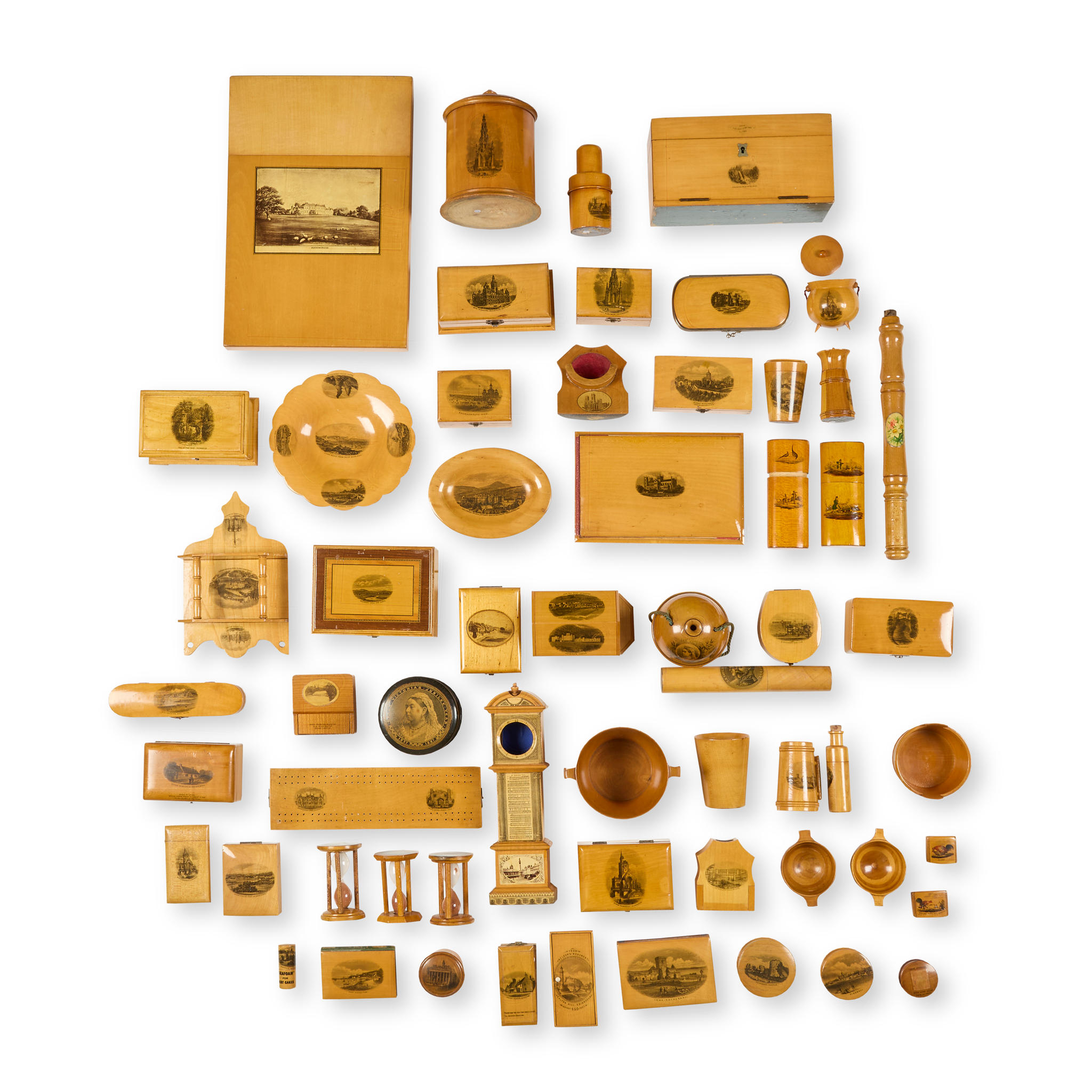 A LARGE COLLECTION OF MAUCHLINE WARE