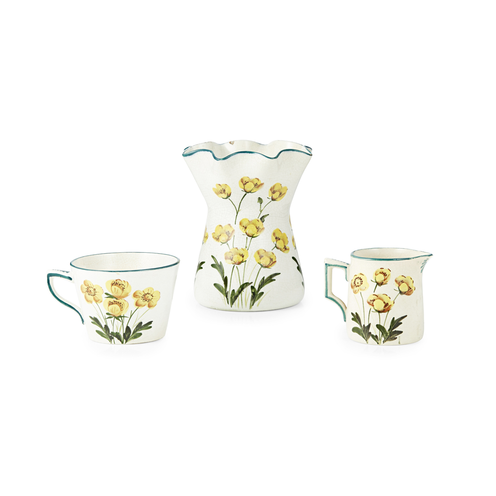 A WEMYSS WARE FRILLED VASE