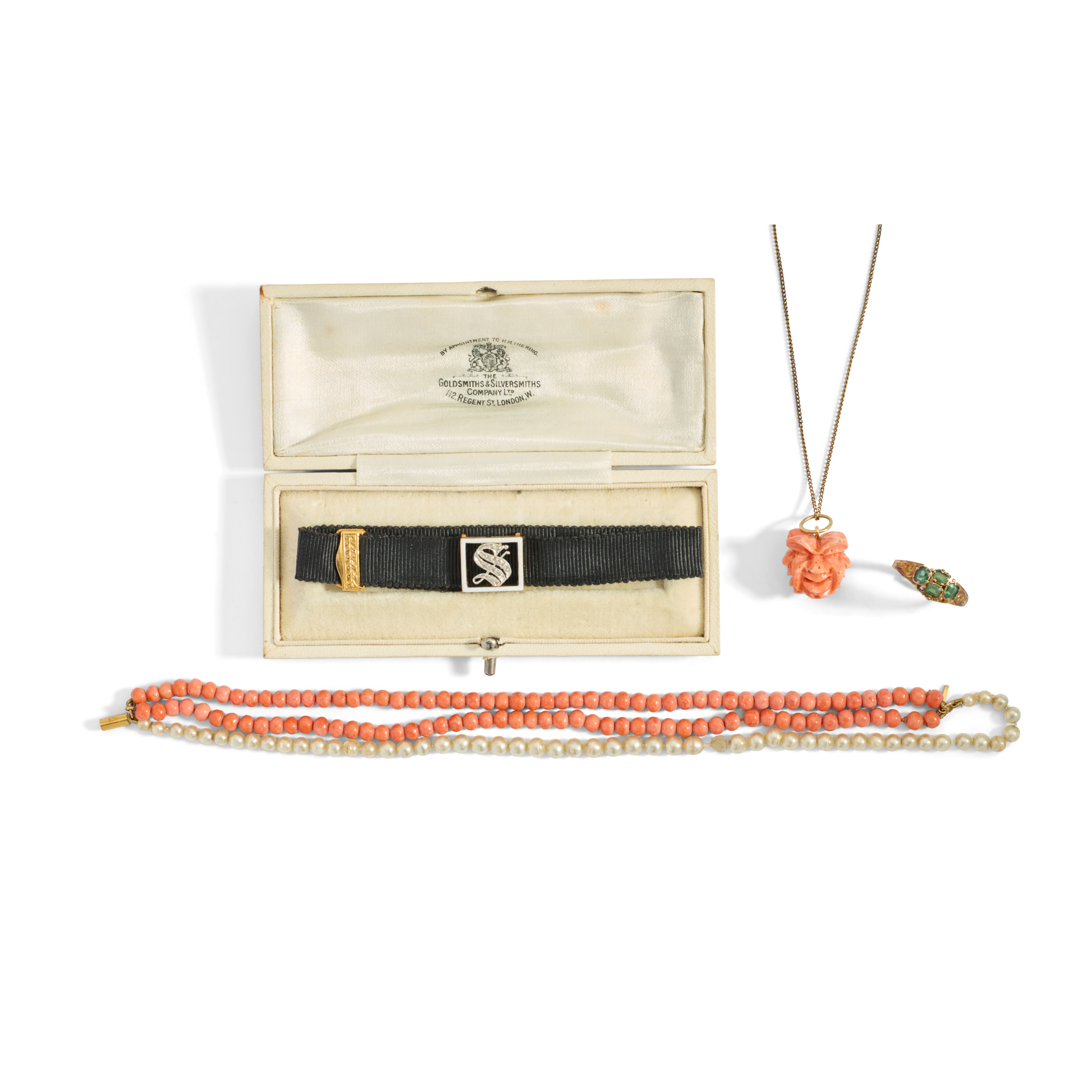 A collection of antique jewellery