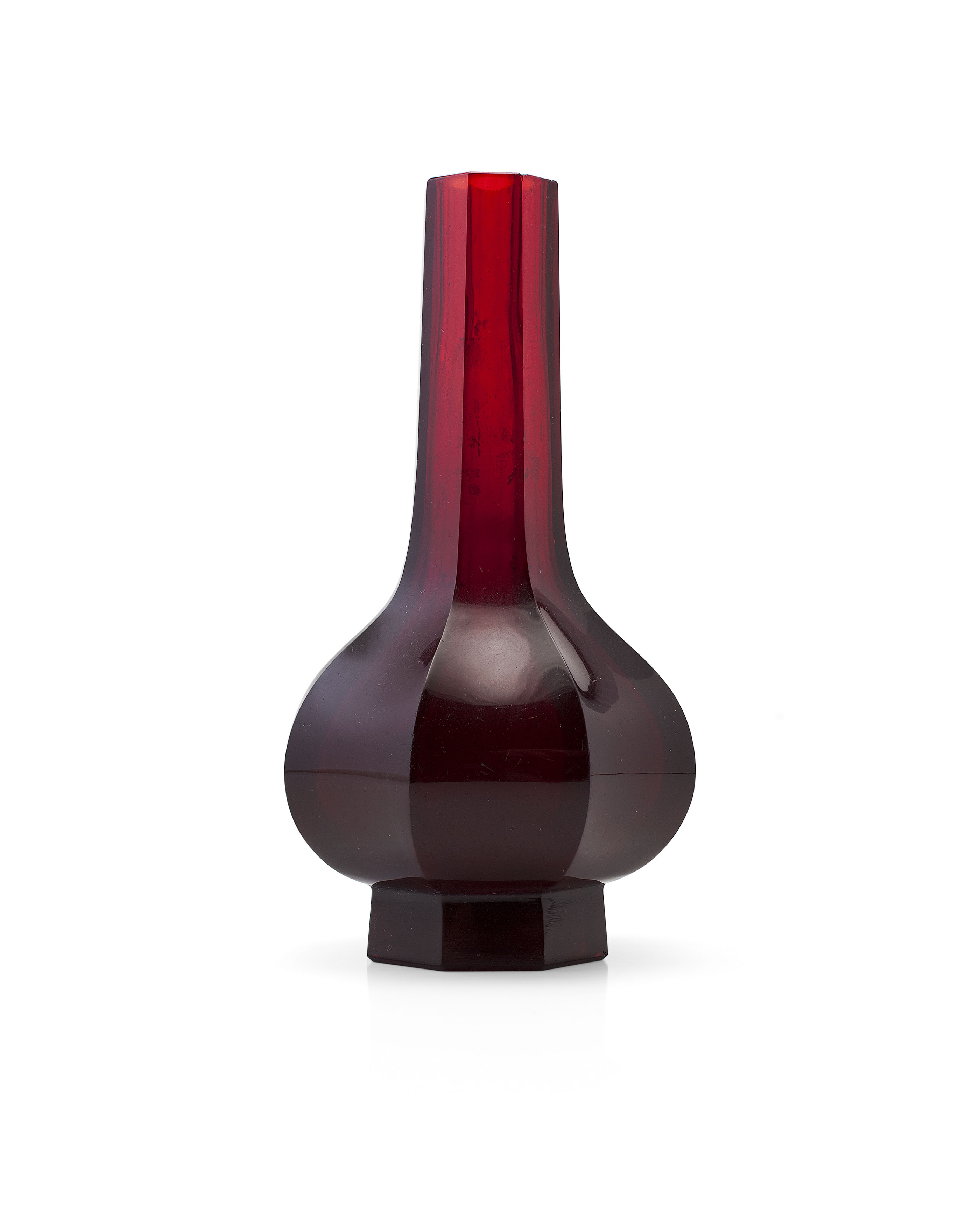 CHINESE RUBY GLASS BOTTLE VASE