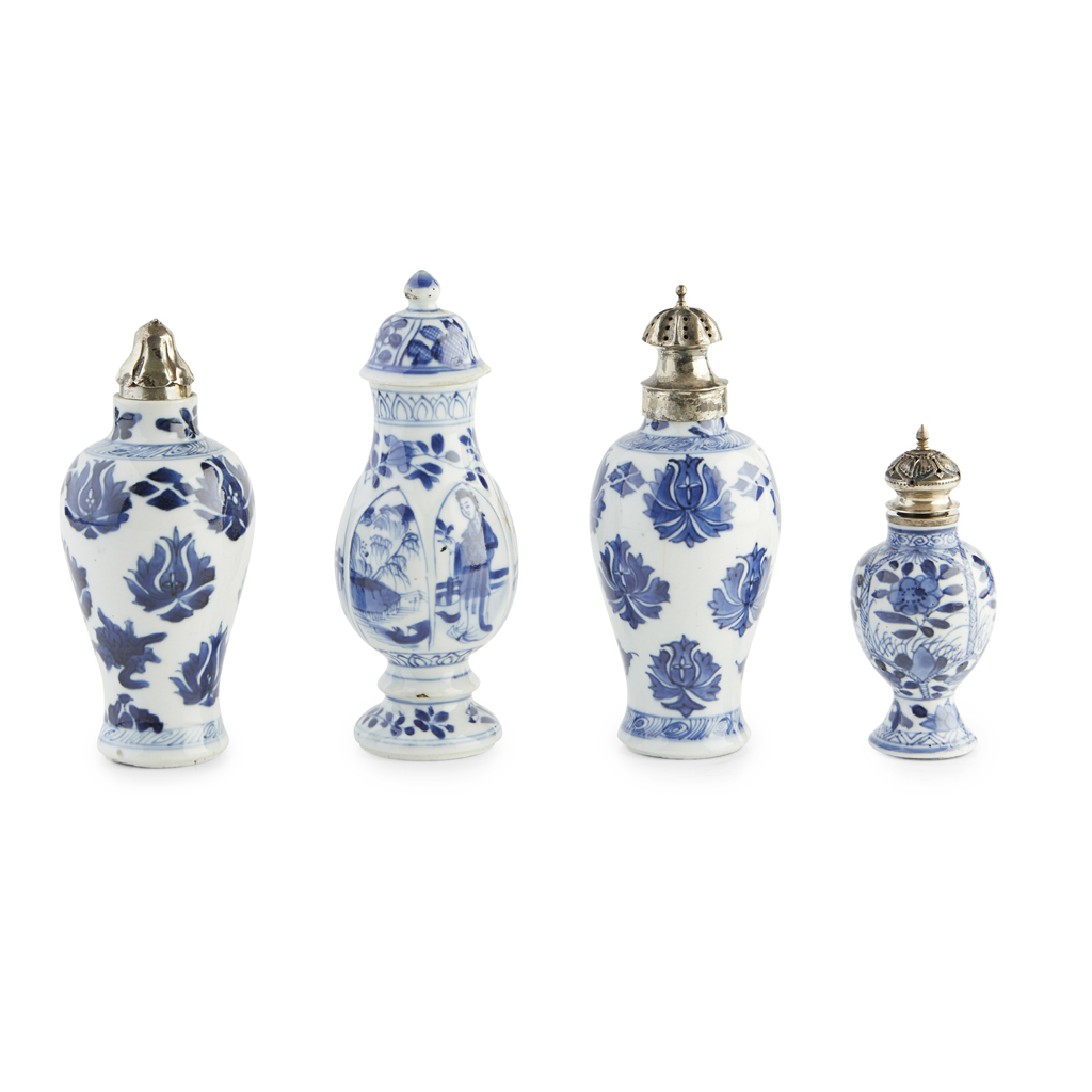 FOUR SMALL BLUE AND WHITE VASES AND COVERS