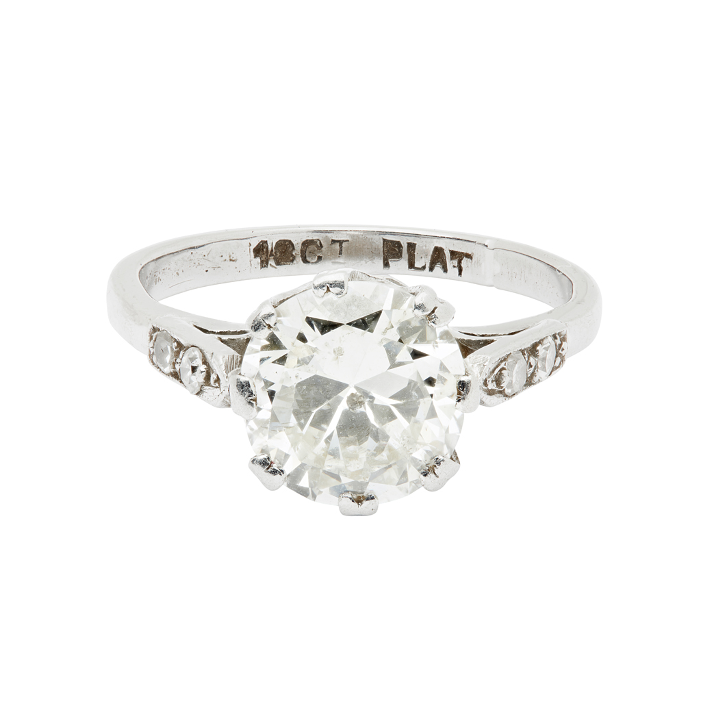 A single stone diamond ring