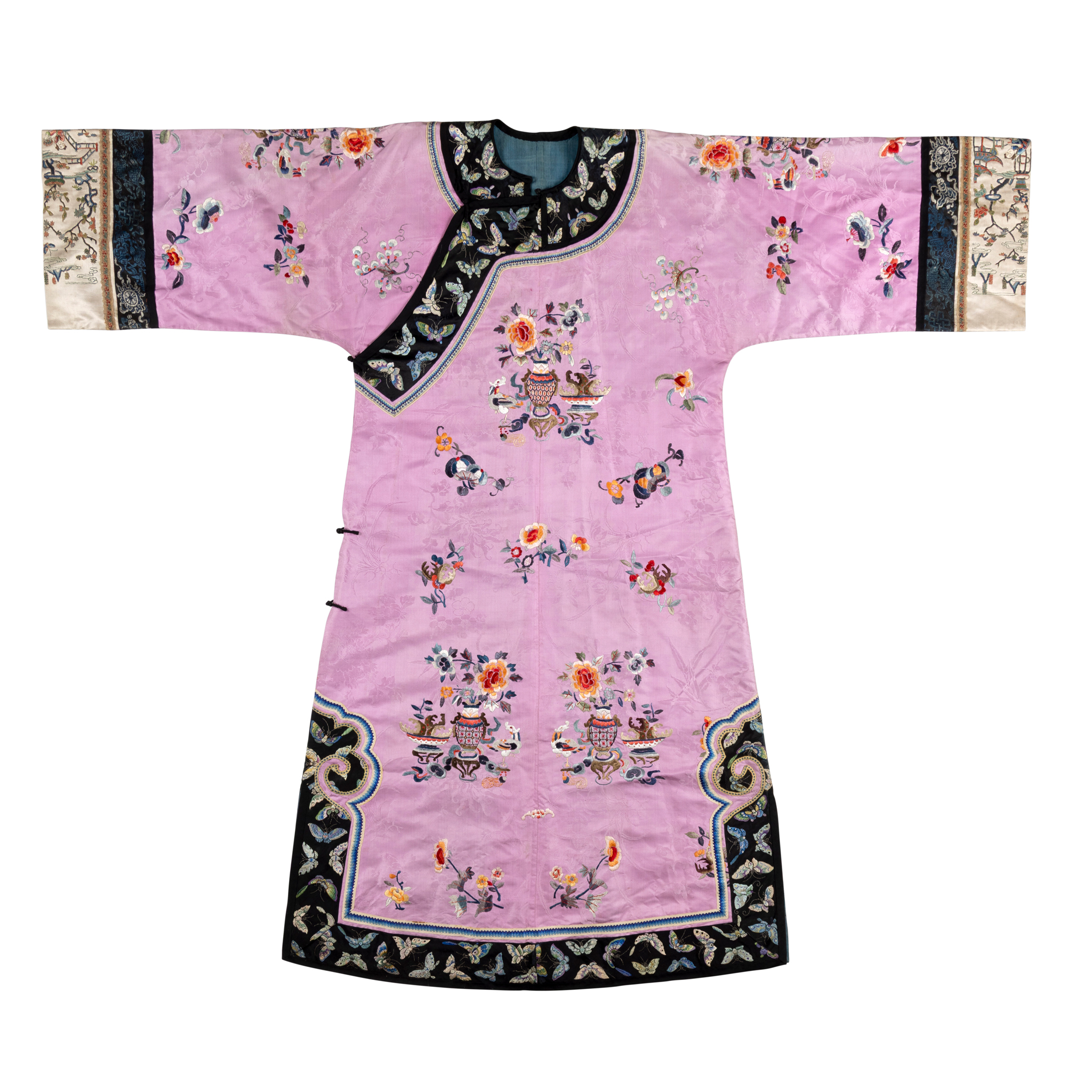 CHINESE PINK-GROUND SILK EMBROIDERED LADY'S ROBE