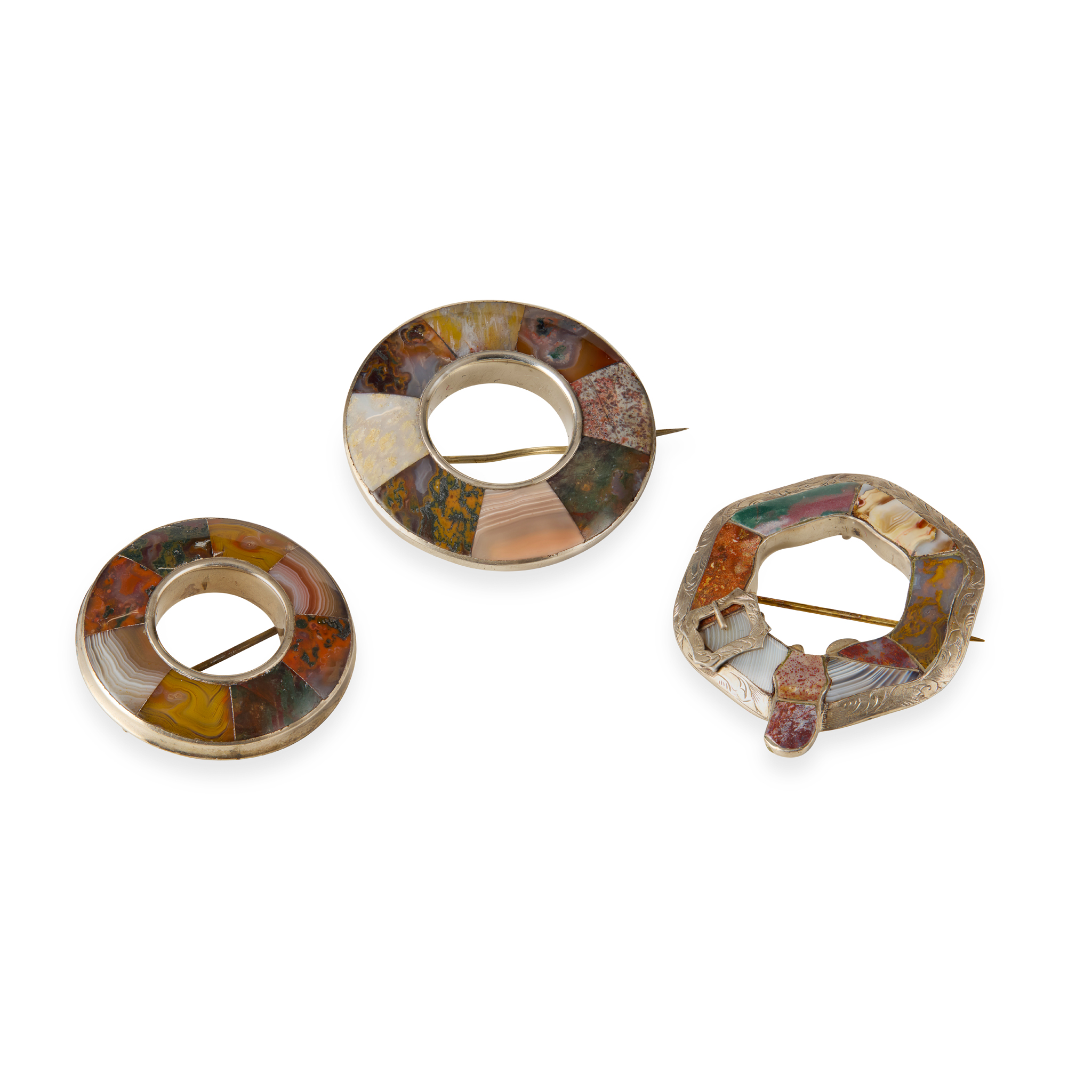 A COLLECTION OF THREE SCOTTISH HARDSTONE BROOCHES