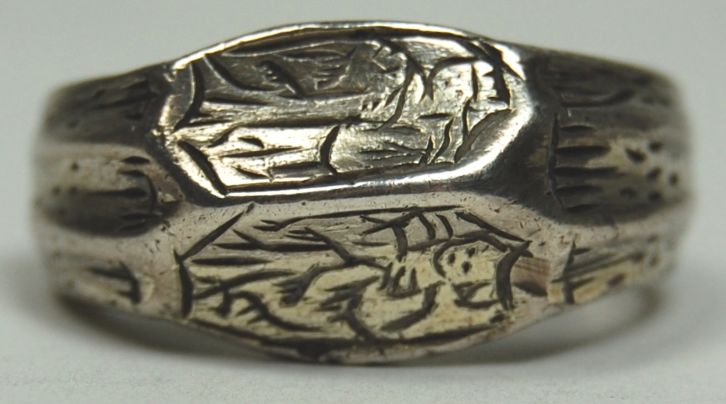 An antique gentleman's silver ring,