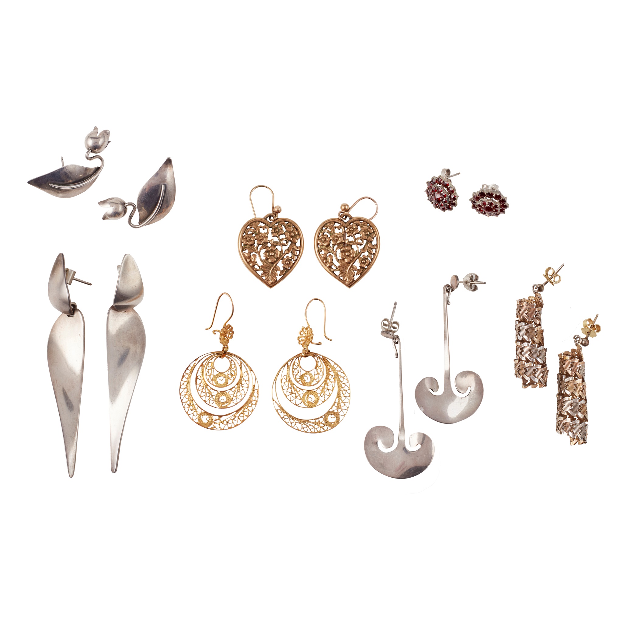 A pair of pendant earnings, Vivianna Torun for Georg Jensen