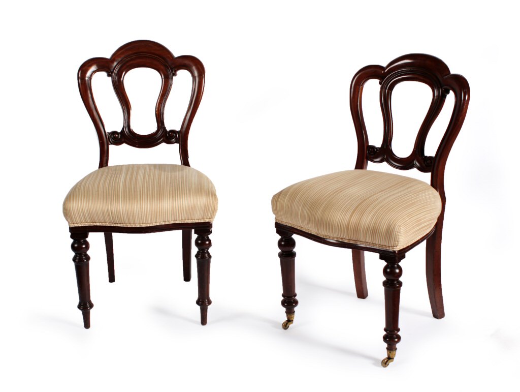 SET OF SEVEN VICTORIAN MAHOGANY DINING CHAIRS