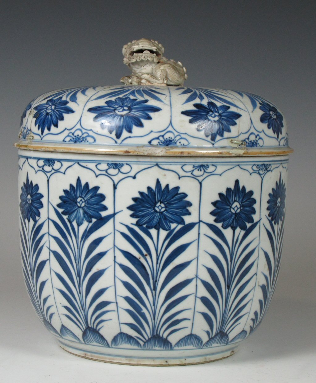 An 18th century Chinese blue painted jar and cover
