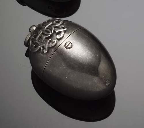 A Victorian vinaigrette,