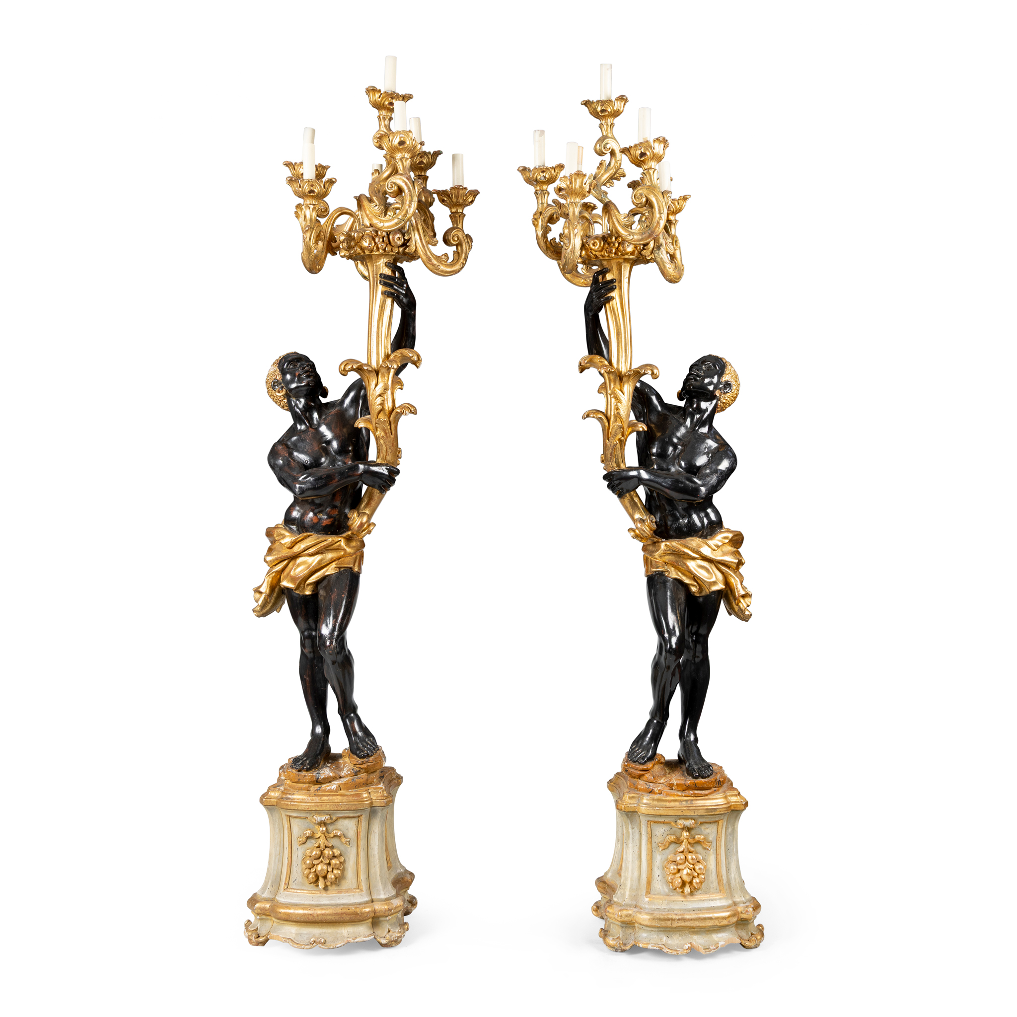 A PAIR OF GILTWOOD CANDELABRA