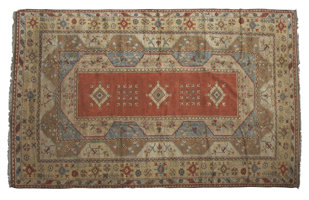 LARGE MILAS CARPET