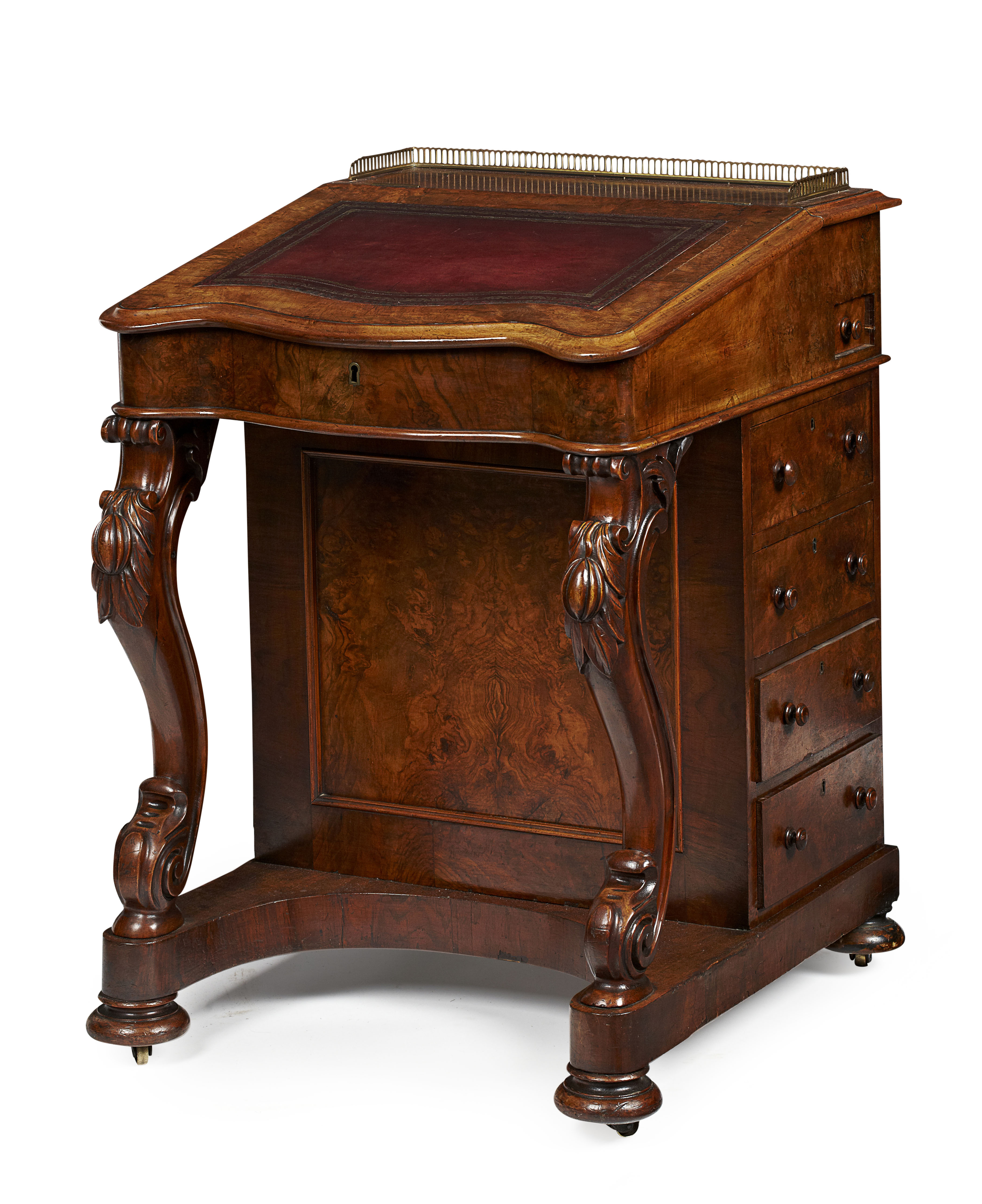VICTORIAN WALNUT DAVENPORT